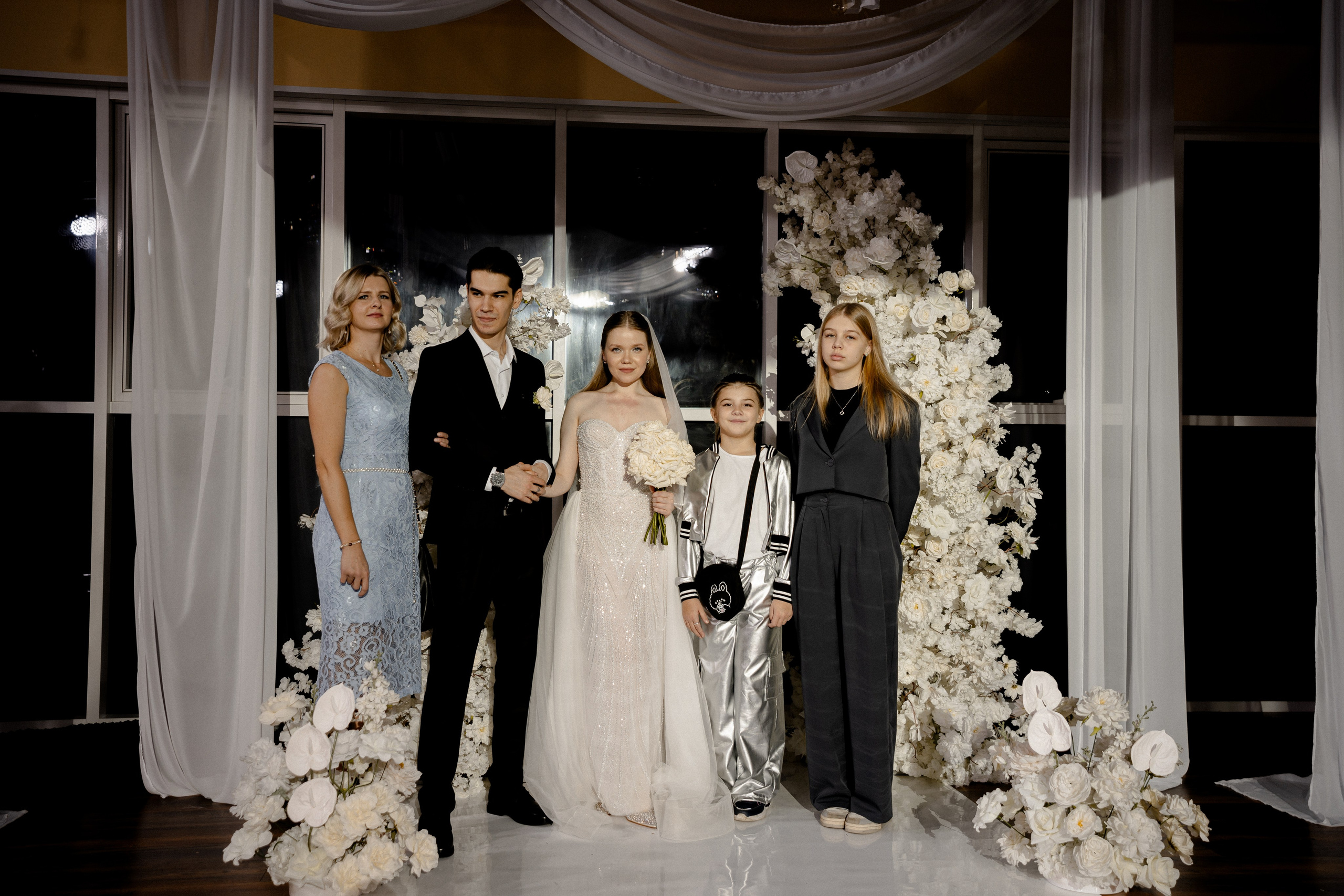 СВАДЕБНАЯ СЬЕМКА СБОРОВ В ОТЕЛЕ И ВЫЕЗД НА ЦЕРЕМОНИЮ (СНЯТО В СИБИРЕ В НИЖНЕВАРТОВСКЕ). Профессиональный фотограф, Санкт-Петербург — Виктория Богомолова