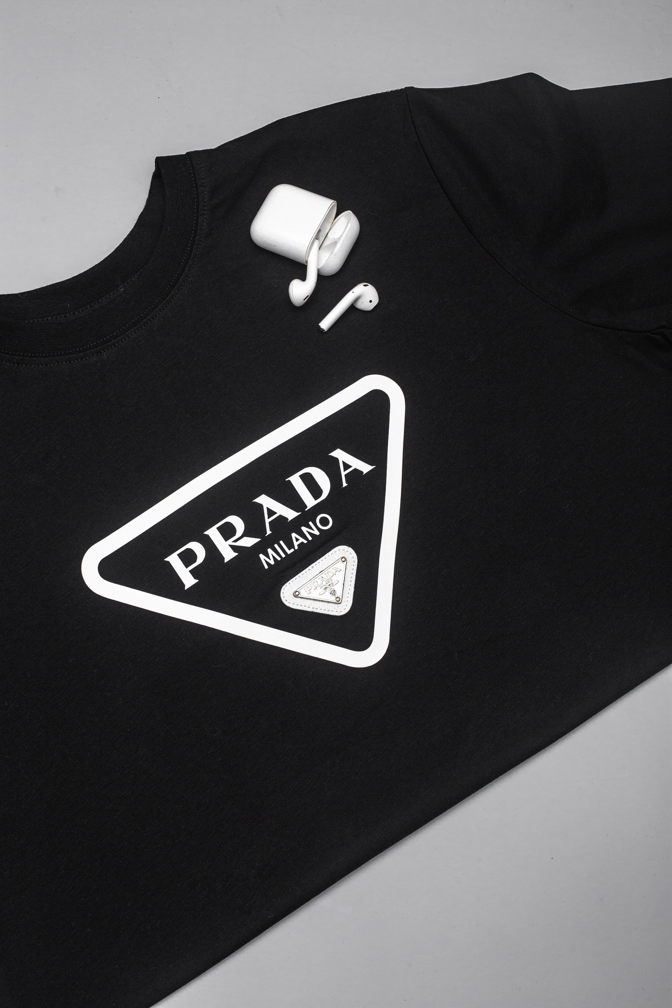 Одежда. Предметный и женский фотограф в Новосибирске