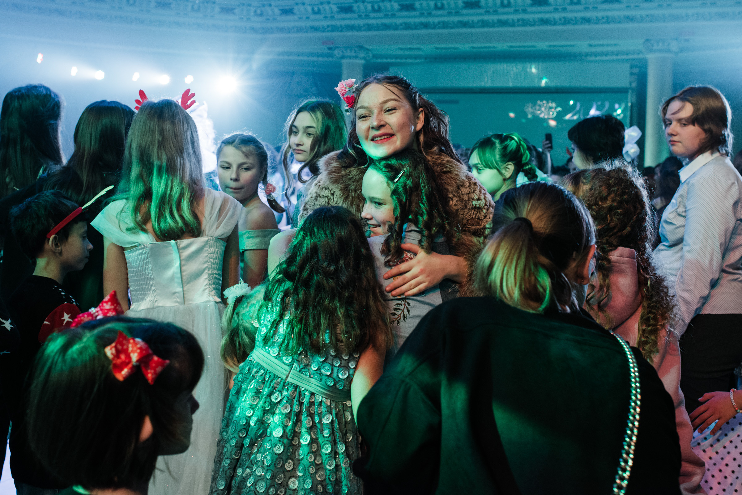 Ёлка с сердцем / Благотворительная ёлка для детей в Версале