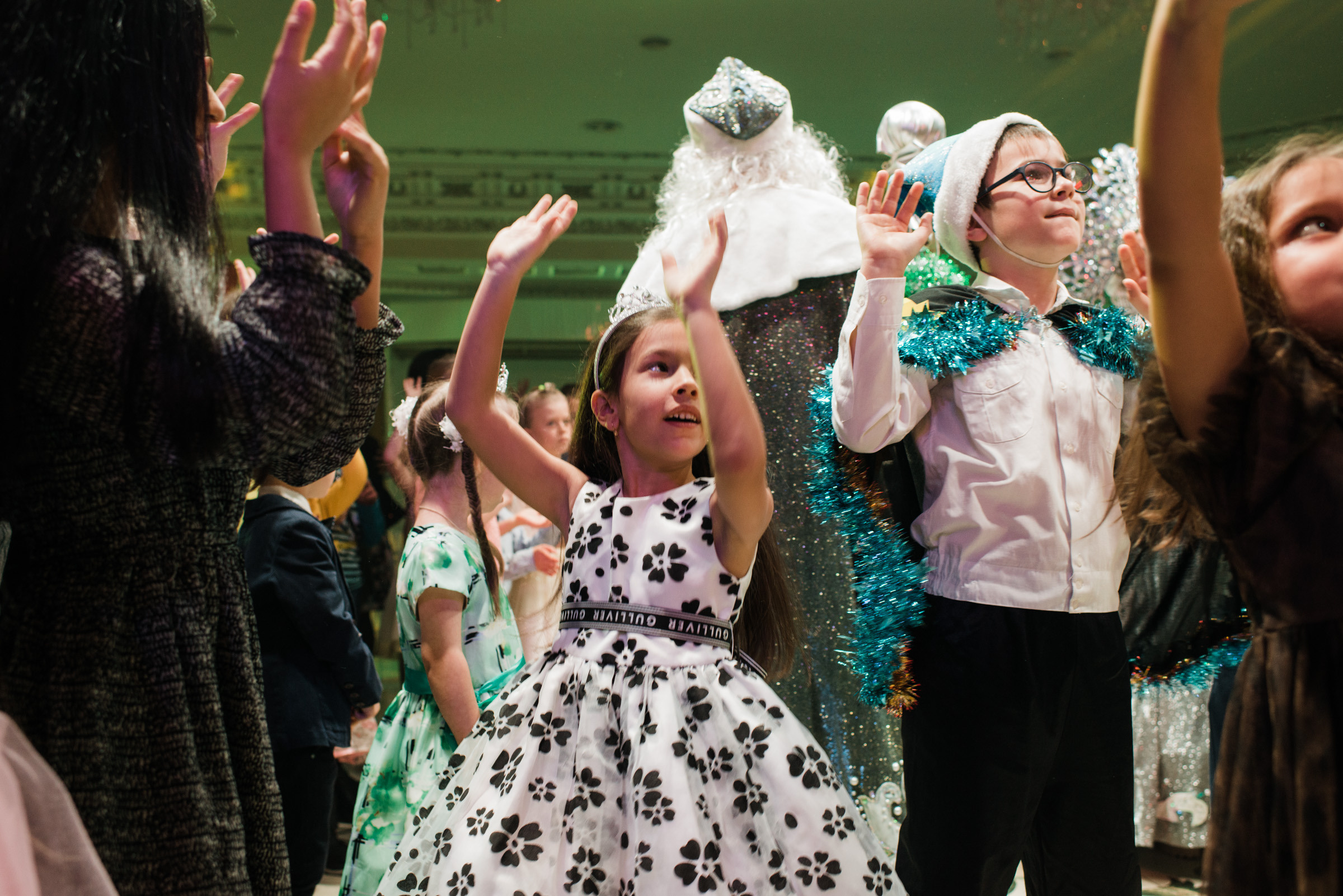 Ёлка с сердцем / Благотворительная ёлка для детей в Версале. Фотограф Алутера Ирина