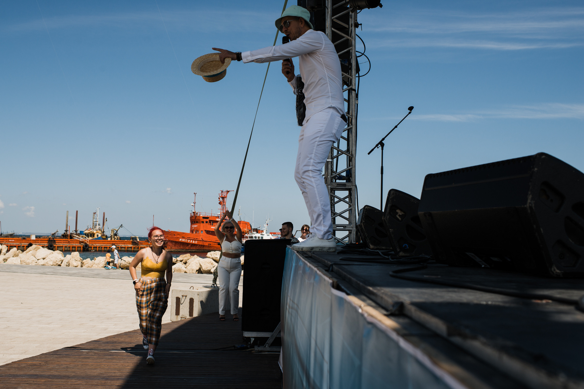 Тамань / Открытие пляжа. Фотограф Алутера Ирина