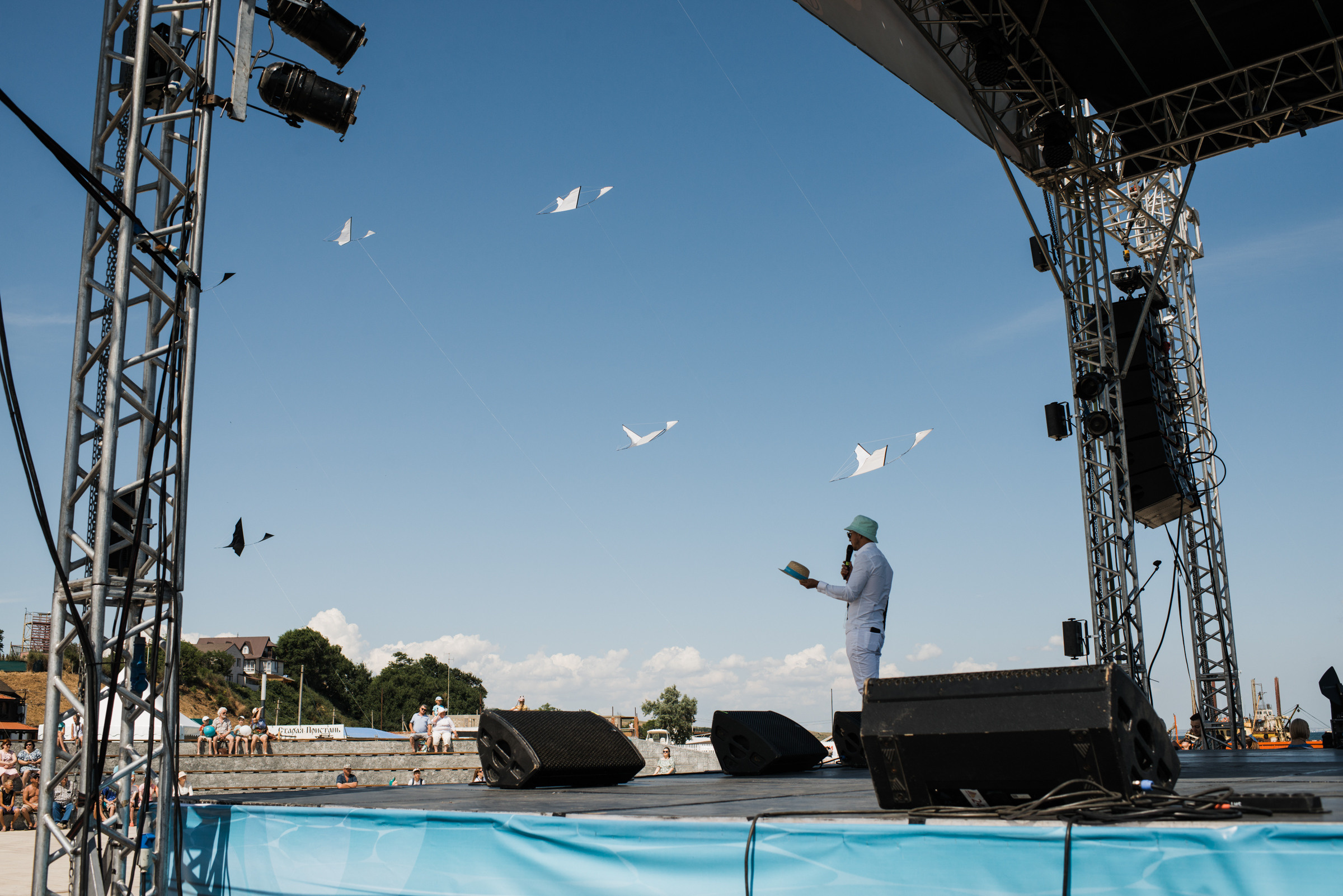 Тамань / Открытие пляжа. Фотограф Алутера Ирина