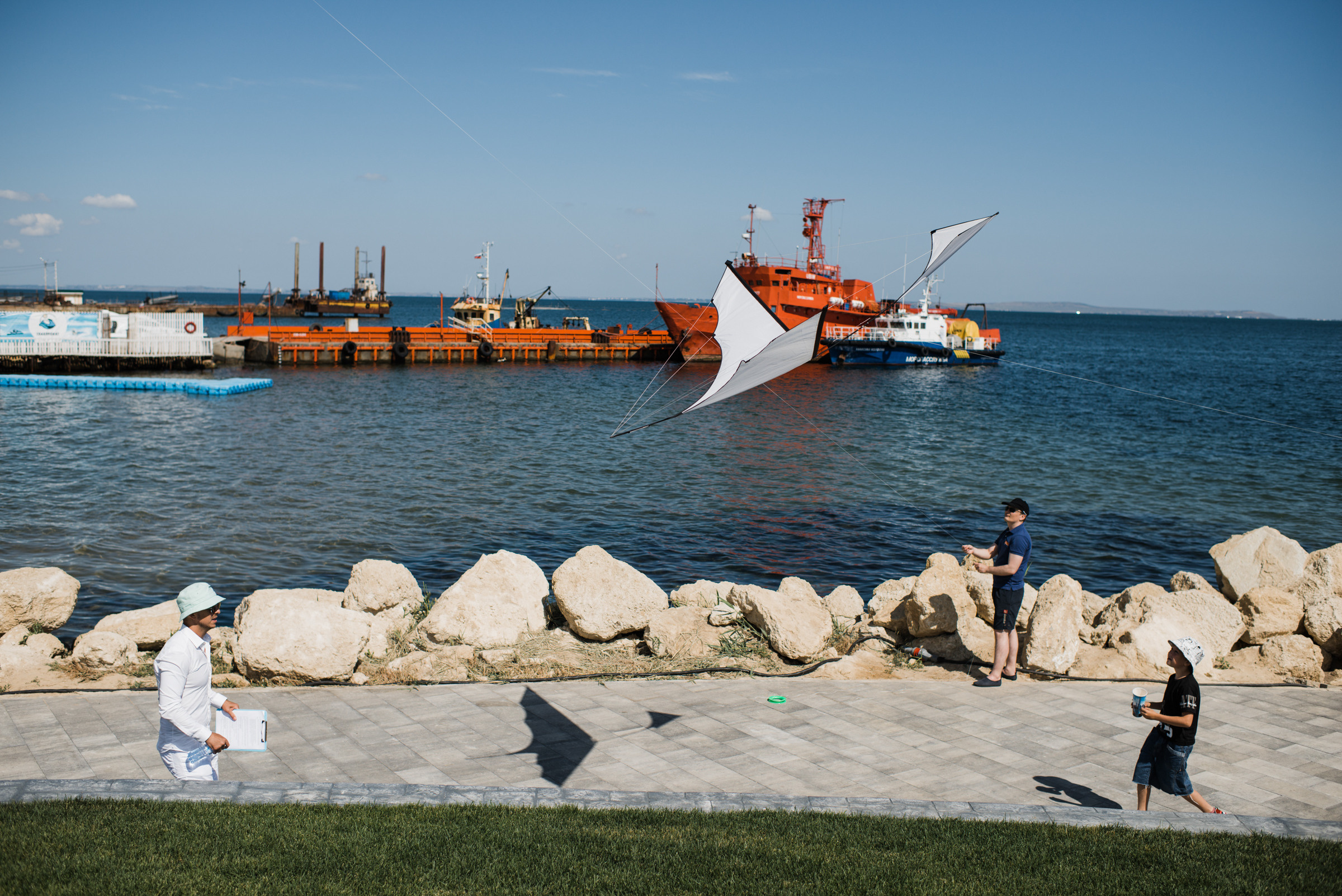 Тамань / Открытие пляжа. Фотограф Алутера Ирина