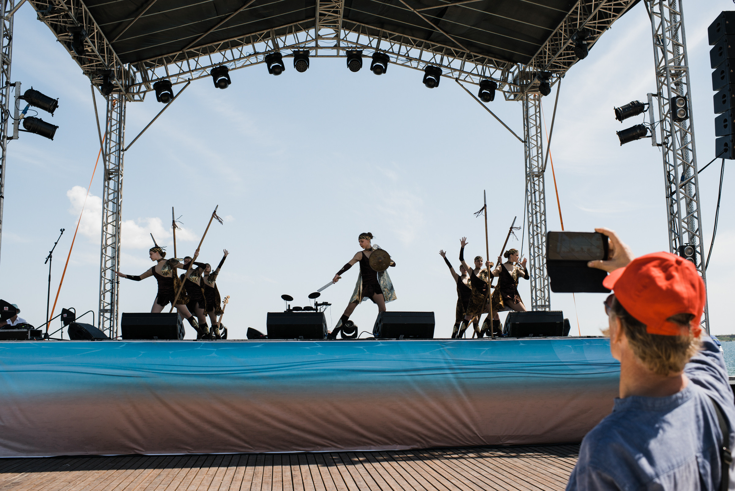 Тамань / Открытие пляжа. Фотограф Алутера Ирина