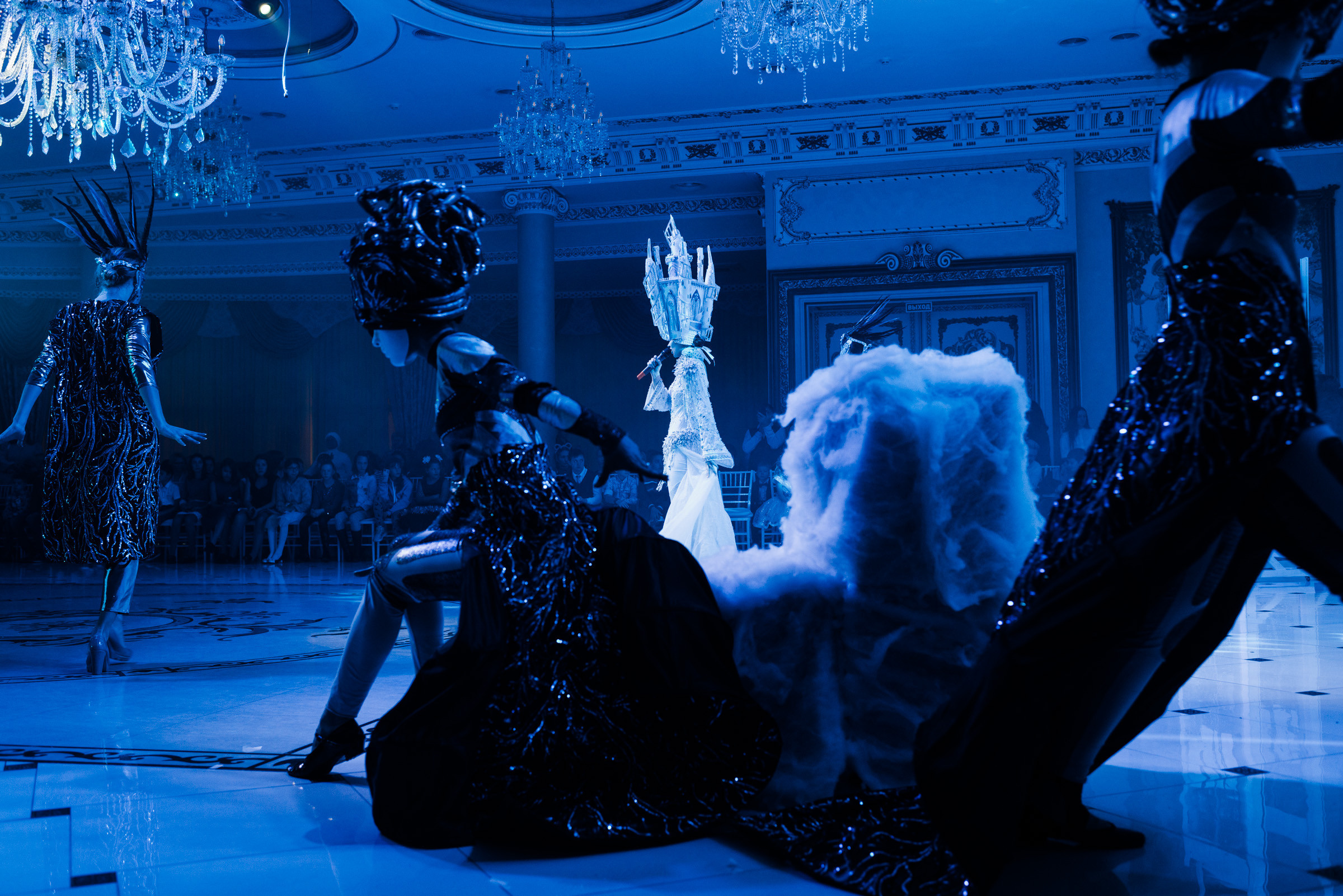 Ёлка с сердцем / Благотворительная ёлка для детей в Версале. Фотограф Алутера Ирина