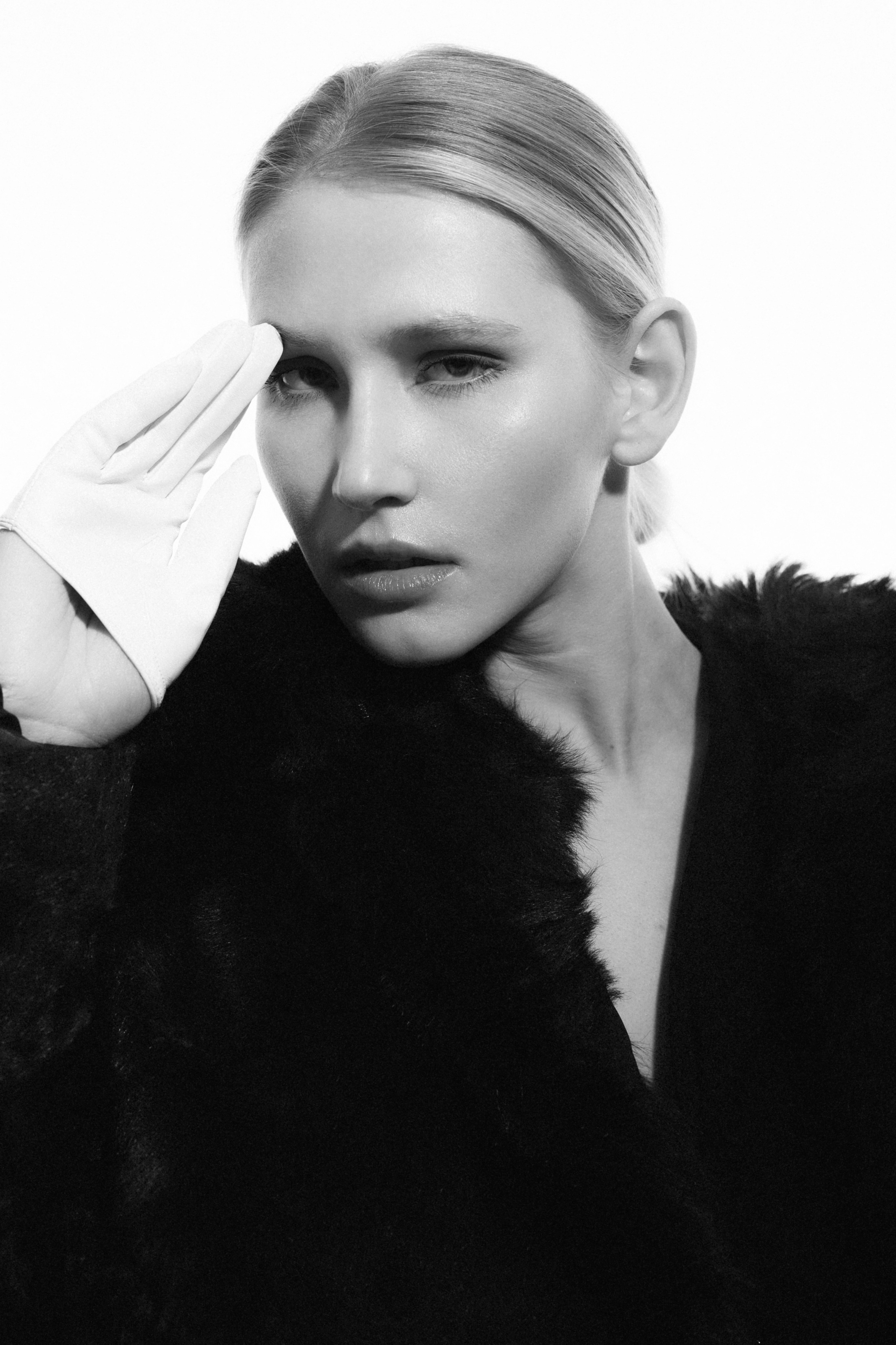 Alice K. Modeling agency TM MODELS