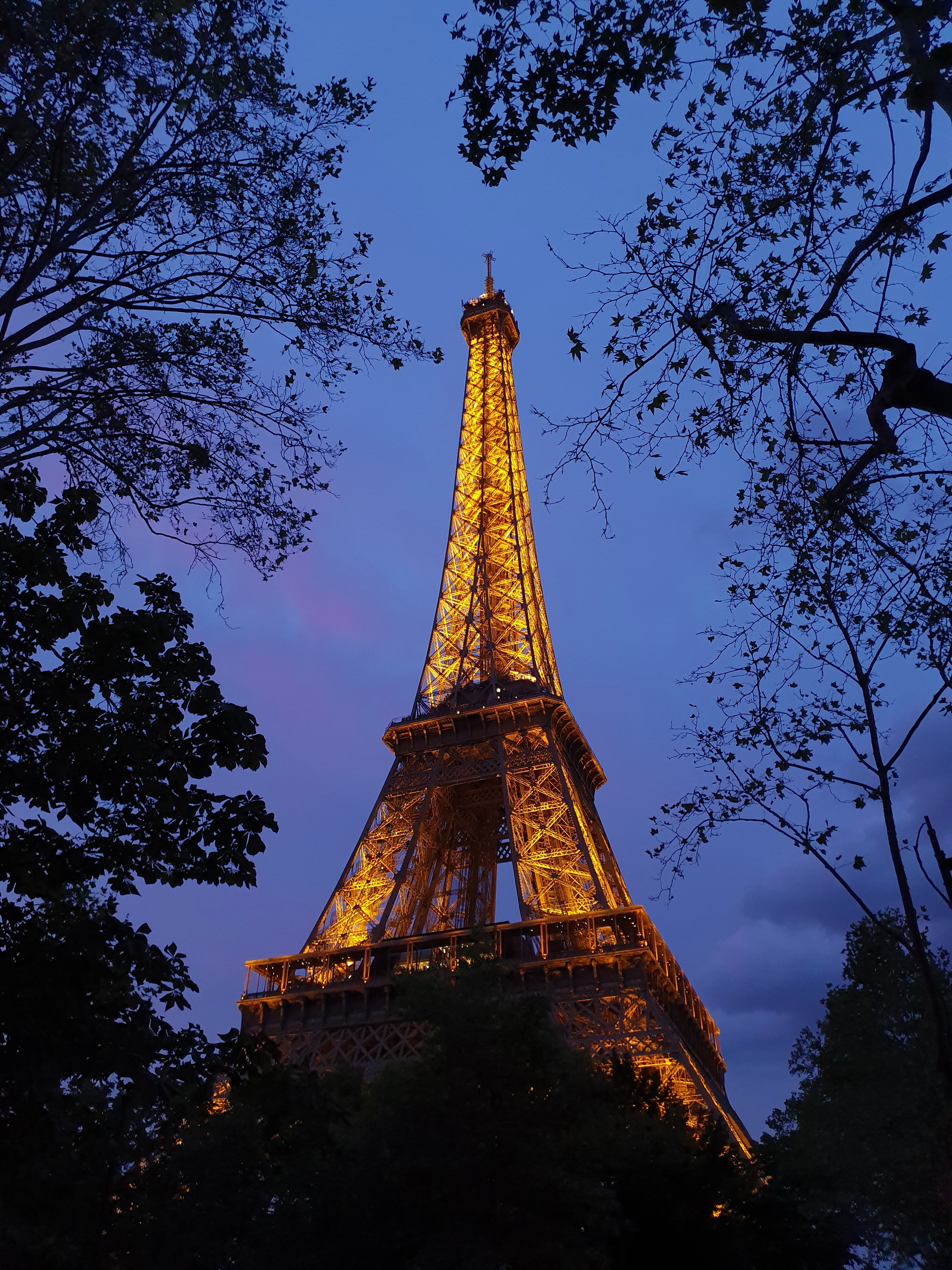 Эйфелева башня