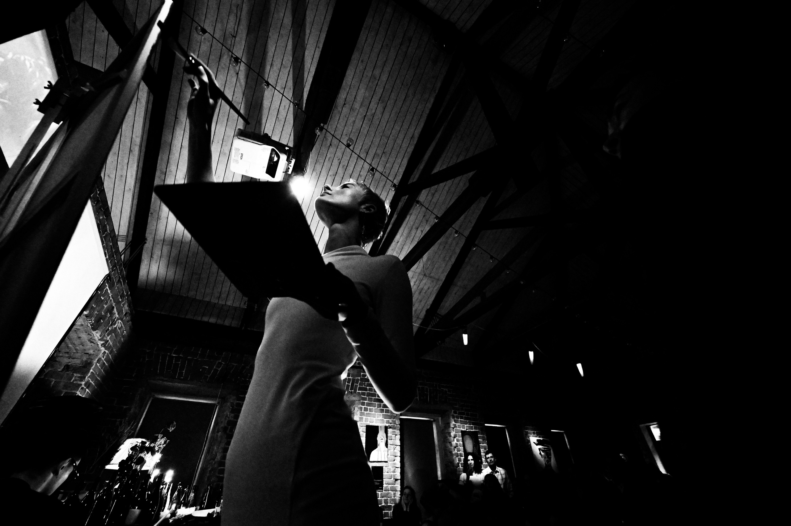 Выставка художницы Сони Тузовской. I AM — PHOTO | VIDEO | PRODUCTION