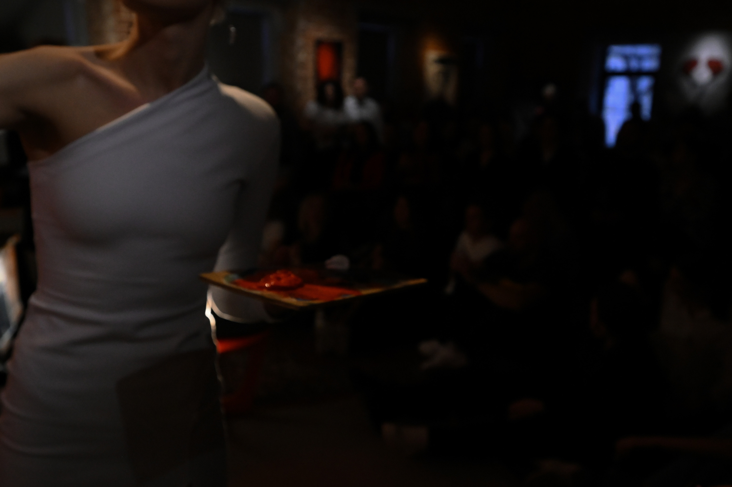 Выставка художницы Сони Тузовской. I AM — PHOTO | VIDEO | PRODUCTION