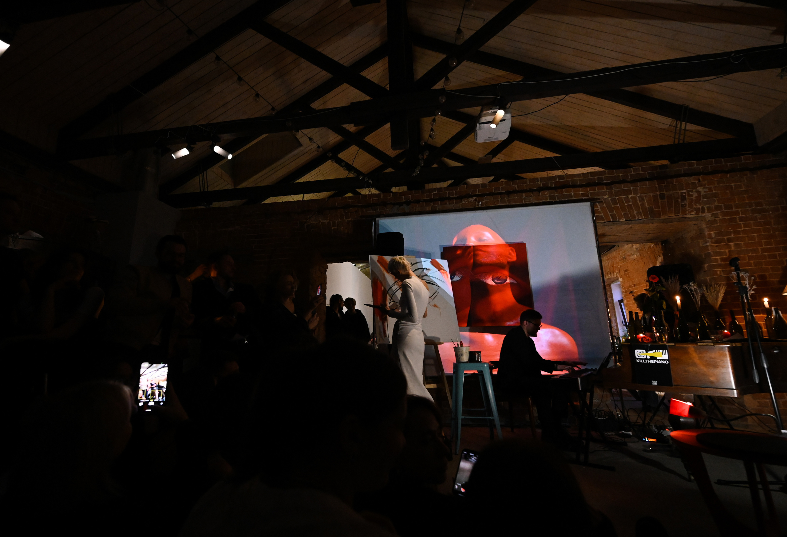 Выставка художницы Сони Тузовской. I AM — PHOTO | VIDEO | PRODUCTION