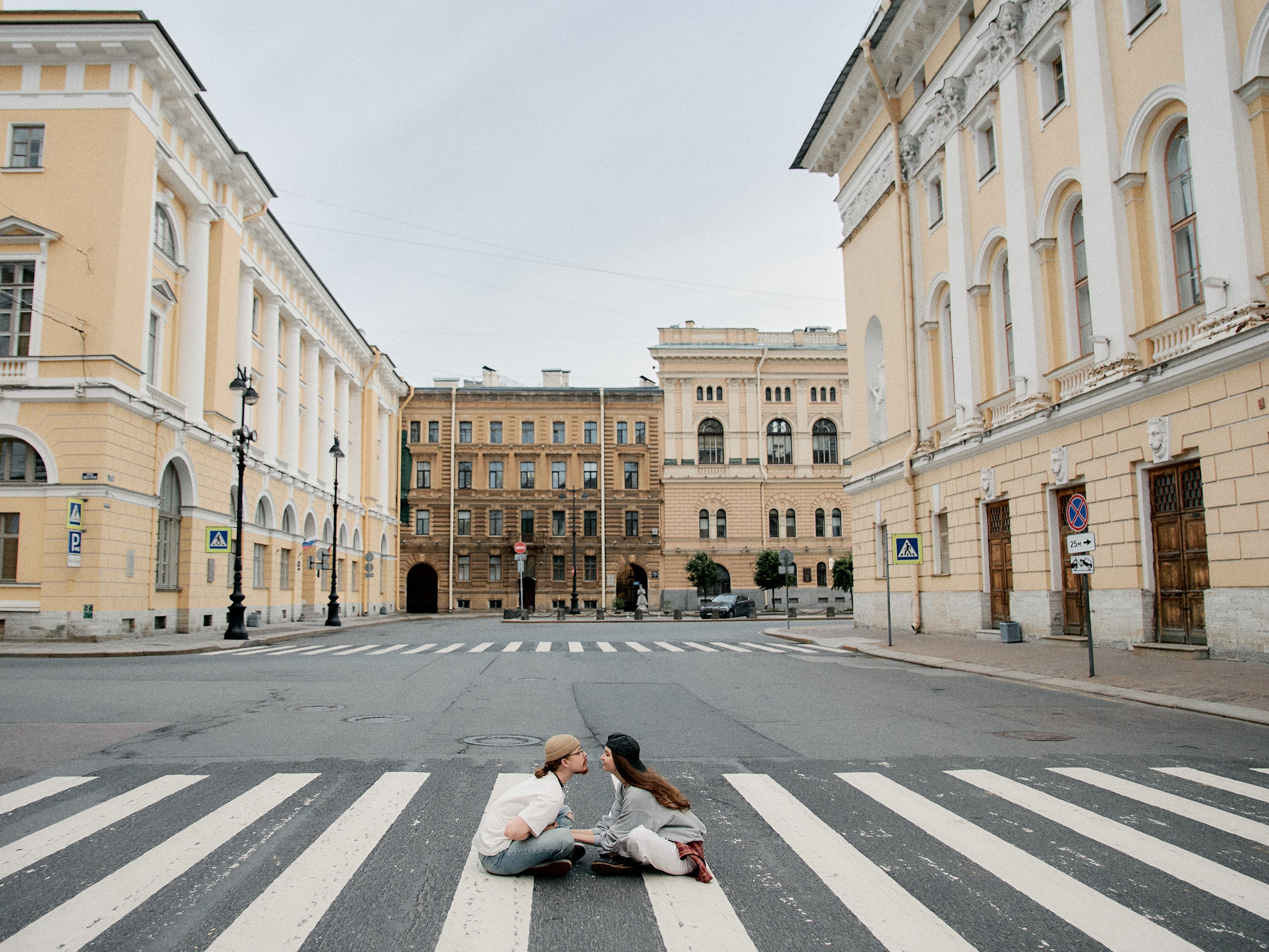 Фотосвидание на Фонтанке. Свадебный фотограф в Казани и Санкт-Петербурге Евгения Есенина