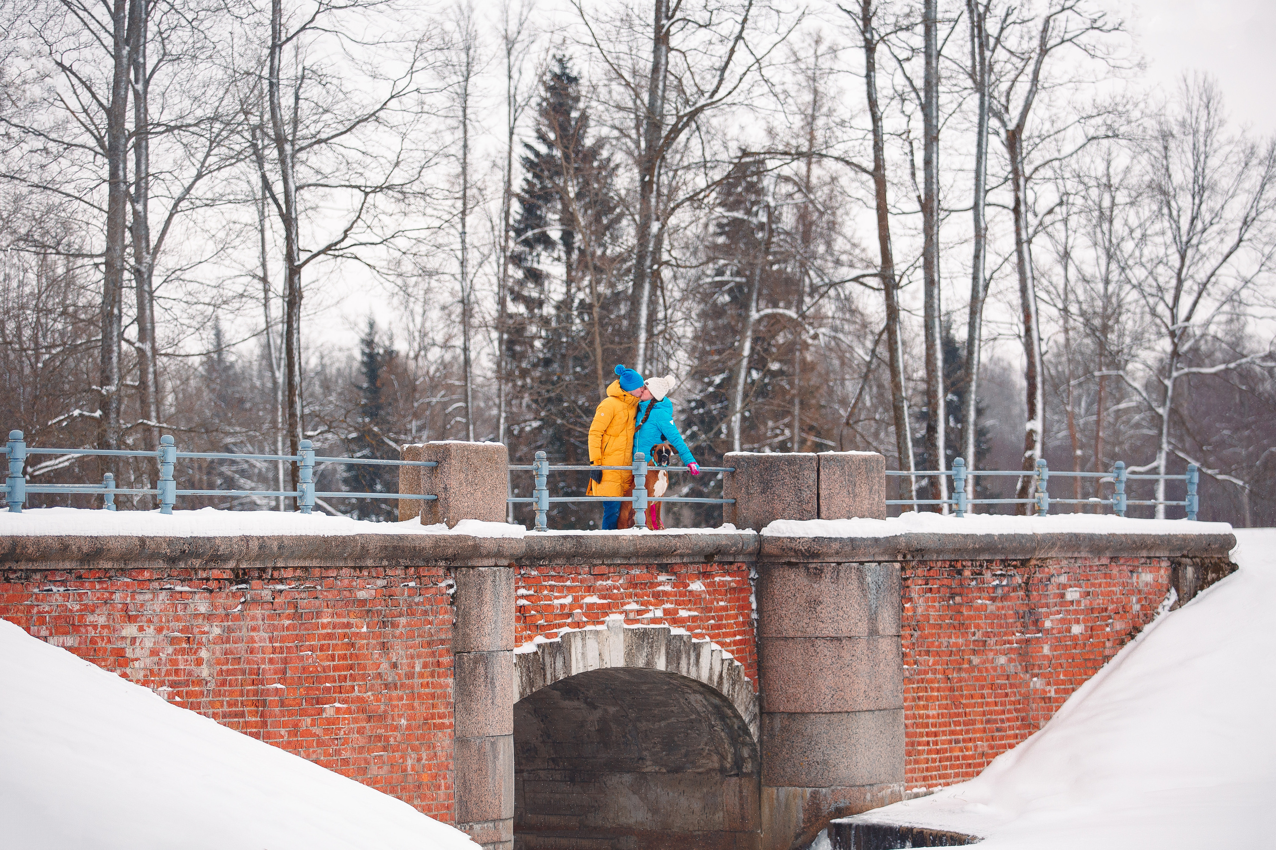 Алина, Саша и боксер Златан. Фотограф-анималист Наталия Чистюхина в г. Сосновый Бор и ЛО