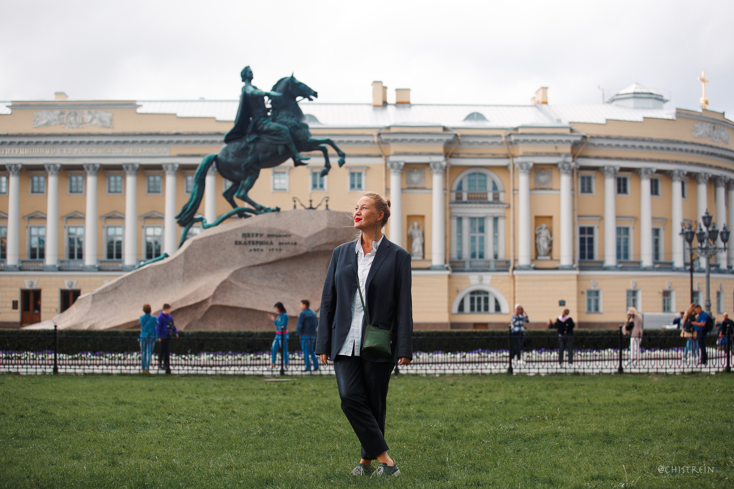 Арина и Гриффин в центре Питера. Фотограф-анималист Наталия Чистюхина в г. Сосновый Бор и ЛО