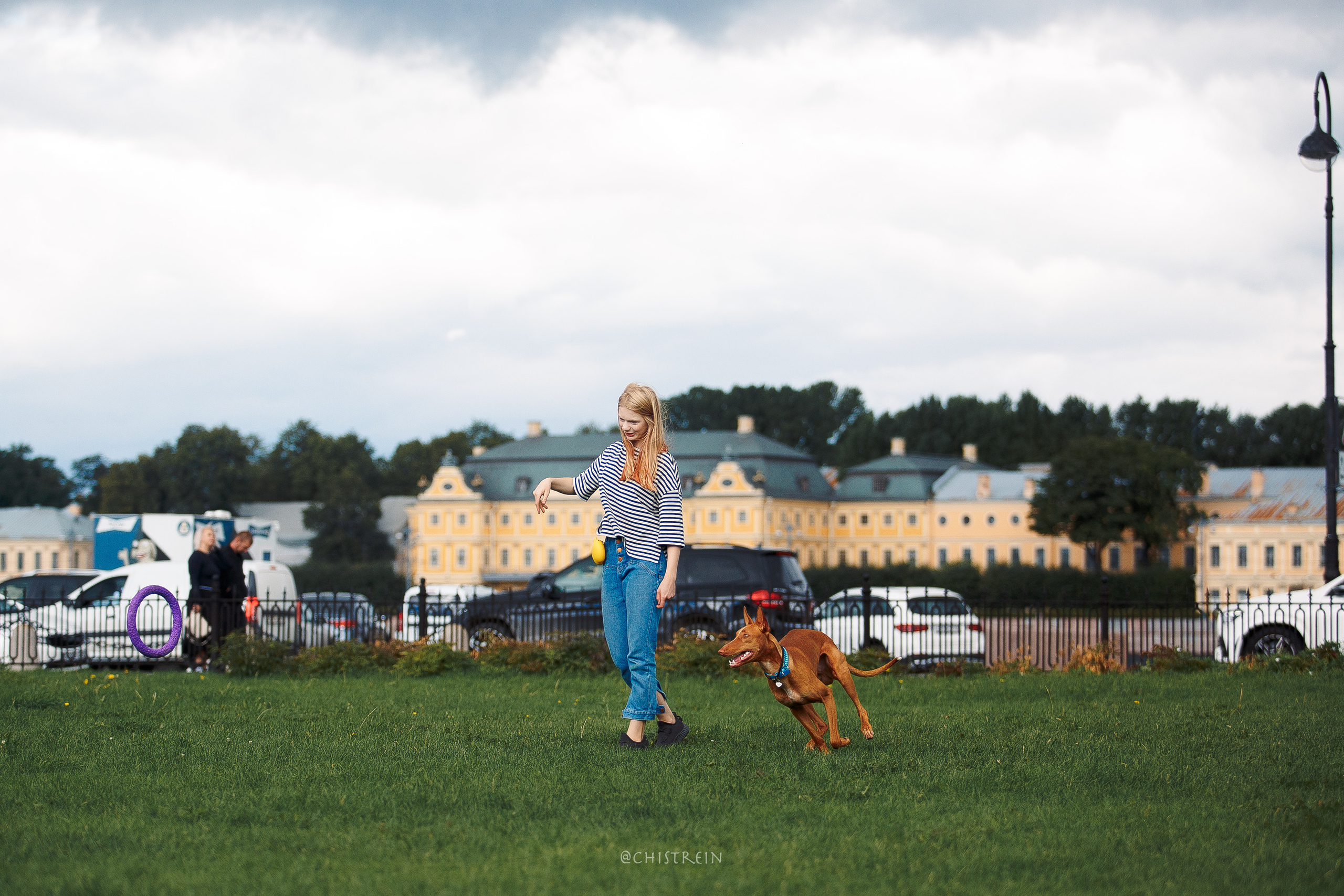 Арина и Гриффин в центре Питера. Фотограф-анималист Наталия Чистюхина в г. Сосновый Бор и ЛО