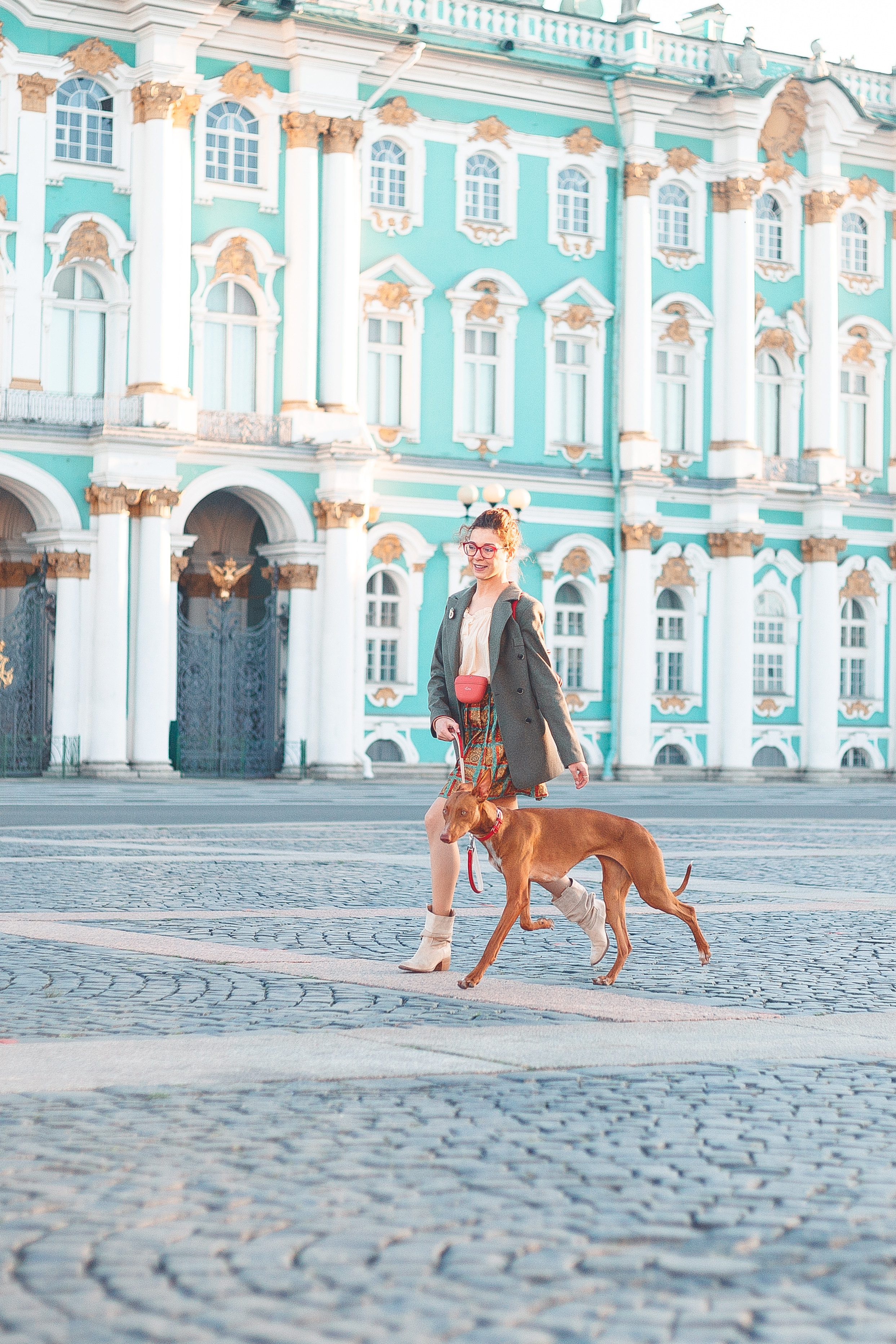 Оля и Шила в центре. Фотограф-анималист Наталия Чистюхина в г. Сосновый Бор и ЛО