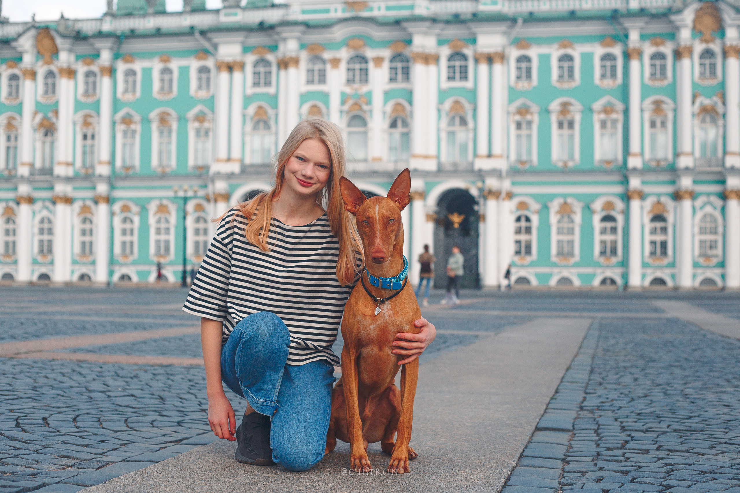 Арина и Гриффин в центре Питера. Фотограф-анималист Наталия Чистюхина в г. Сосновый Бор и ЛО