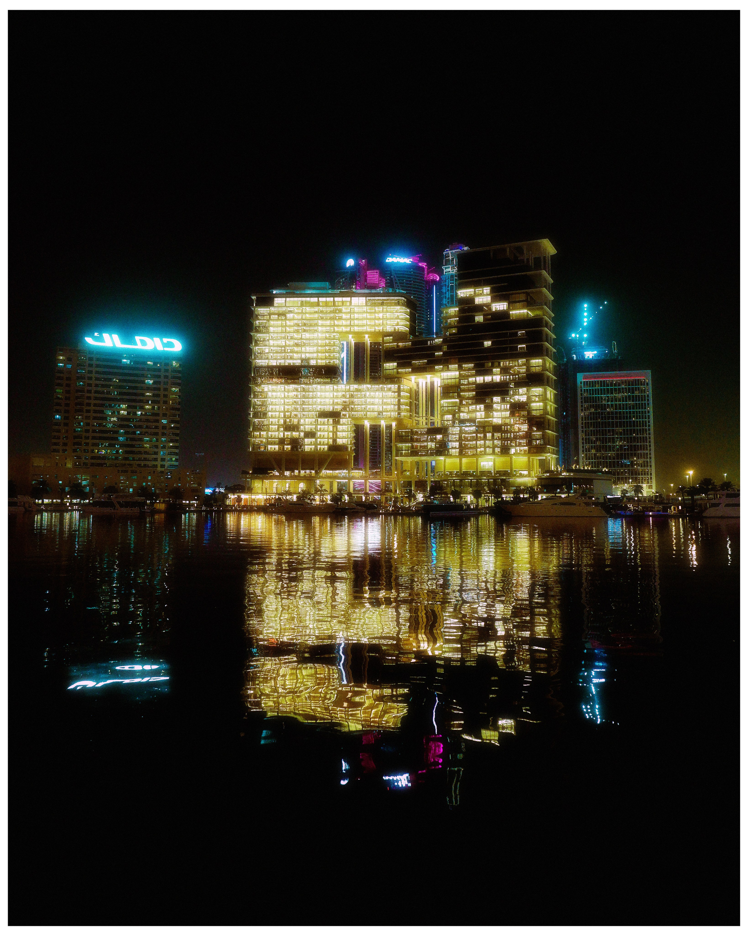 UAE. ANNA — PHOTOGRAPHER