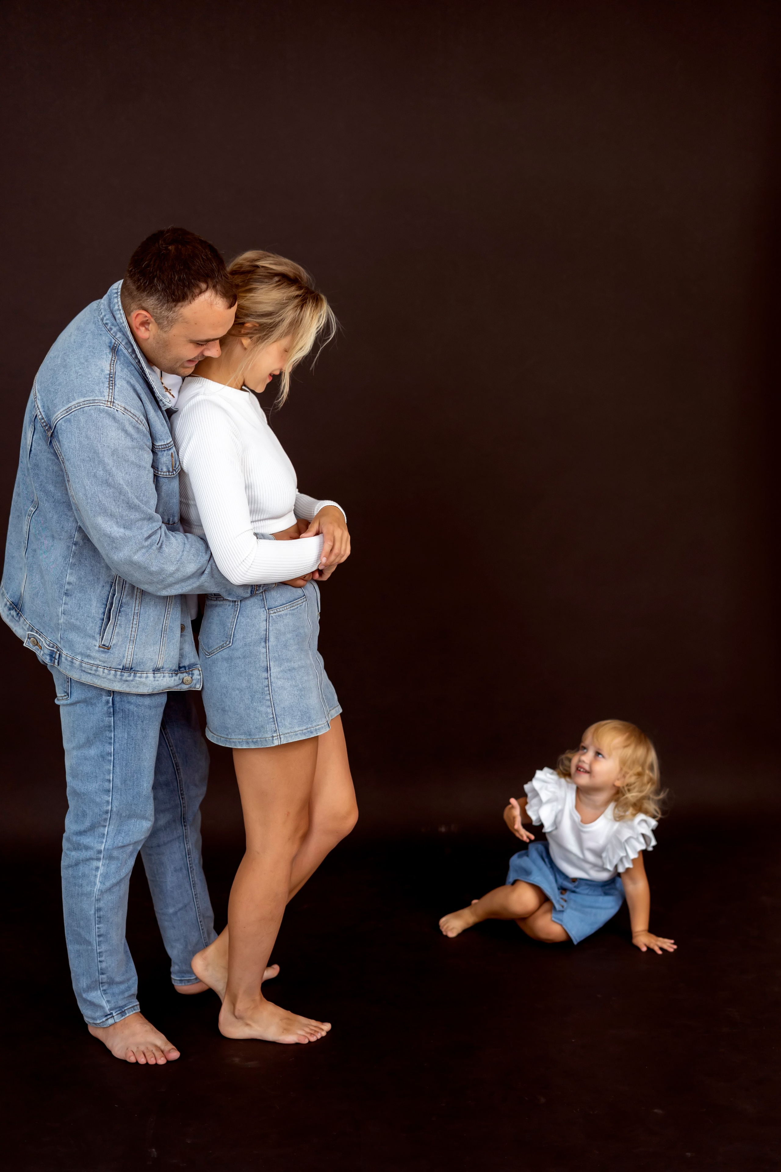 Семейная съёмка на циклораме. Семейный и детский фотограф в Хабаровске Анна Гриневич