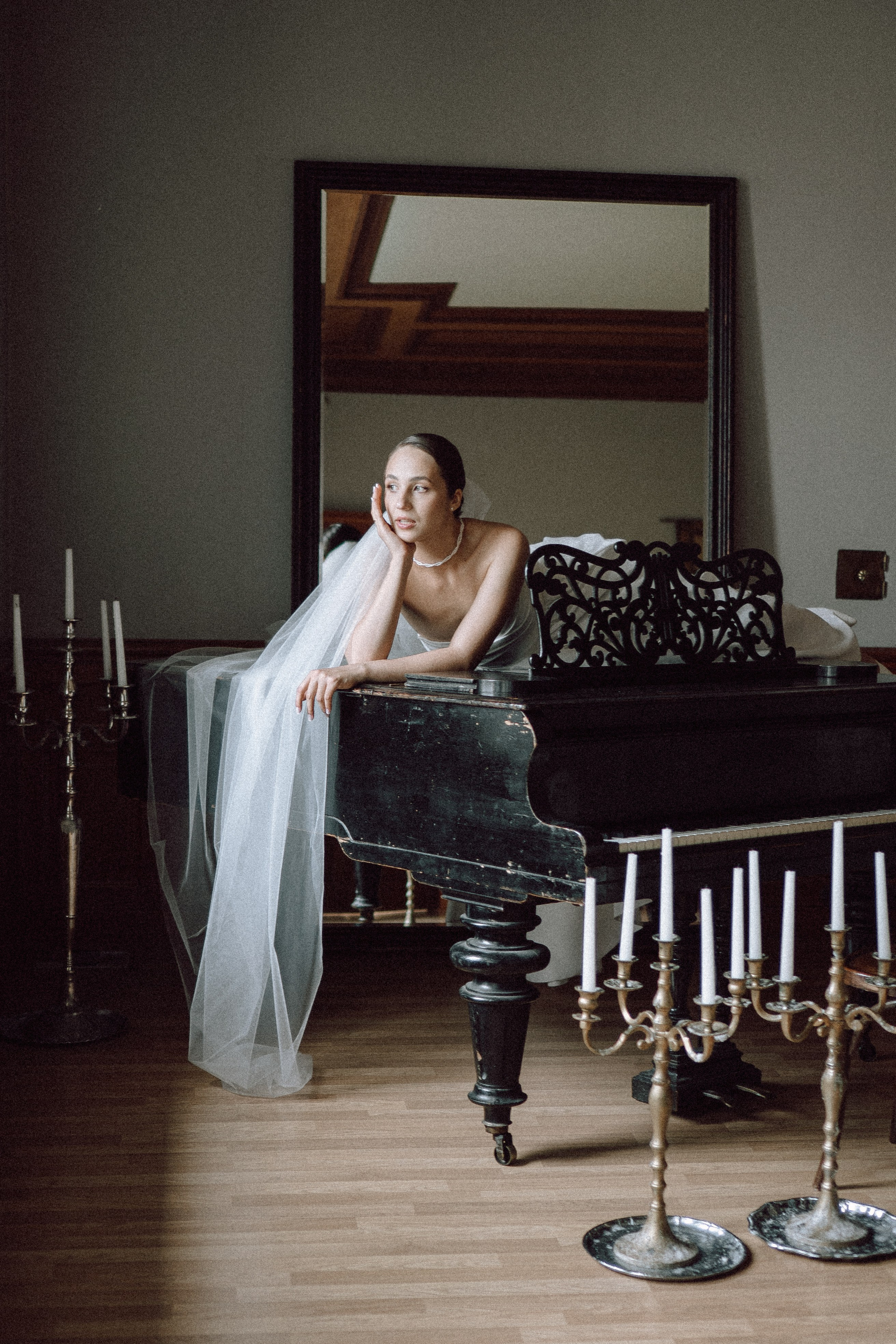 СВАДЕБНАЯ ПРОГУЛКА В САНТК-ПЕТЕРБУРГЕ (ИСАКИЕВСКИЙ СОБОР, ЗИМНЯЯ КАНАВКА, ЭРМИТАЖ И БОЛЬШАЯ МОРСКАЯ УЛИЦА). Профессиональный фотограф, Санкт-Петербург — Виктория Богомолова