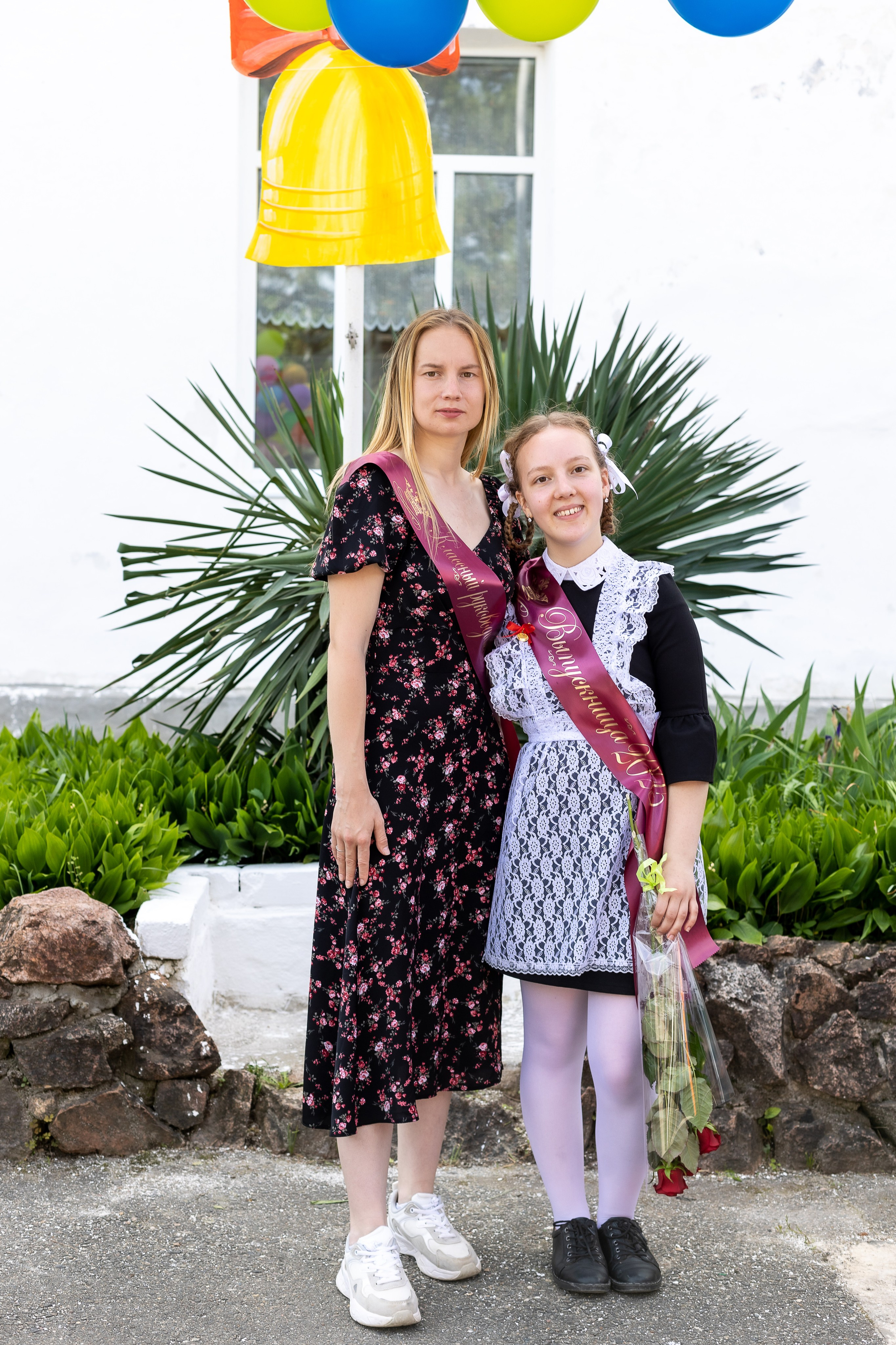 Последний звонок. Выпускные альбомы Майкоп, Краснодар Елена Золотарева