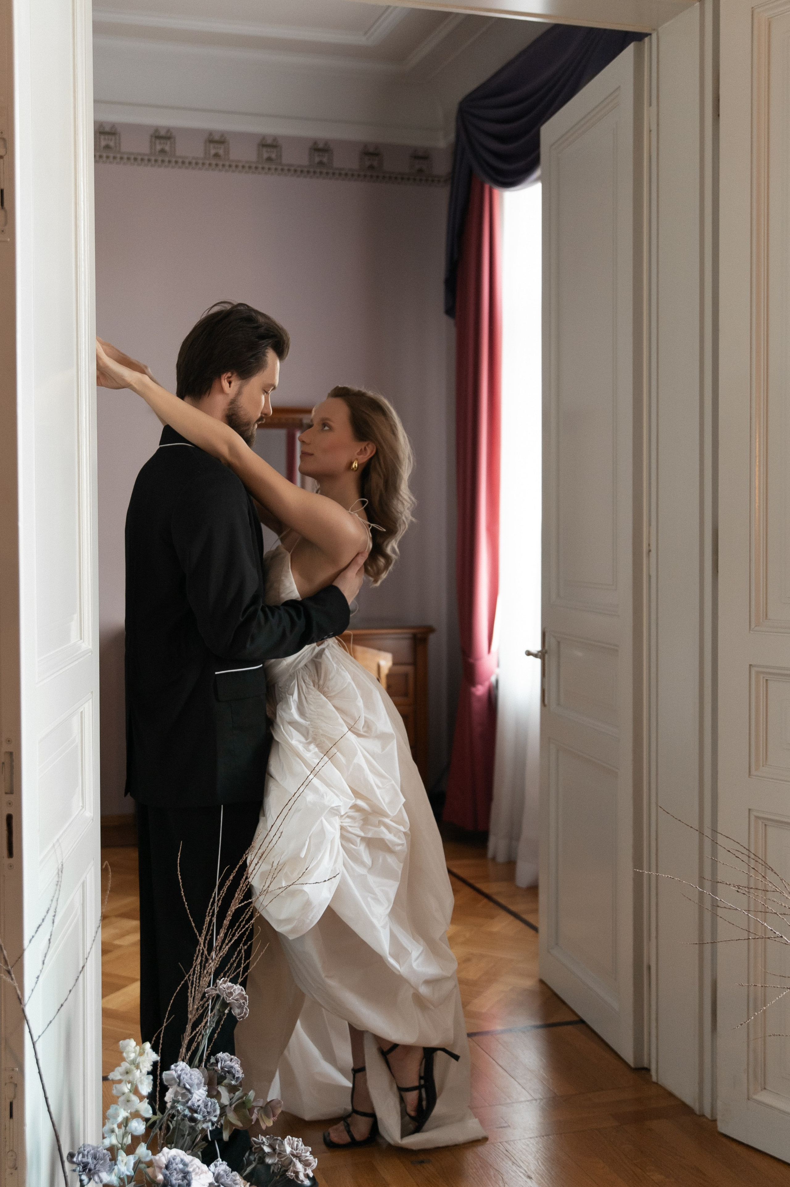 Свадебная фотосессия в гостинице "Националь". Ярослава Ерина — свадебный фотограф в Москве