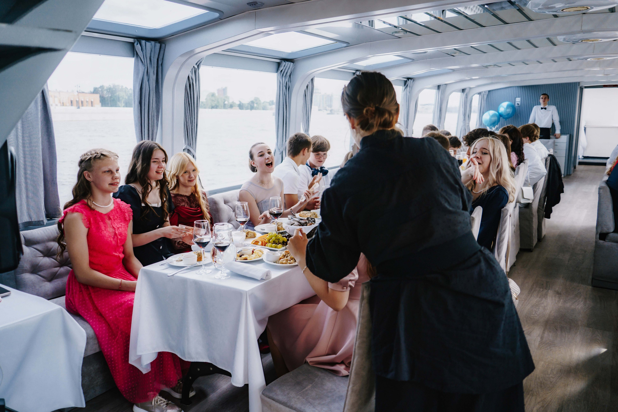 Выпускной 9В. Свадебный и семейный фотограф в Санкт-Петербурге Виктор Голубев