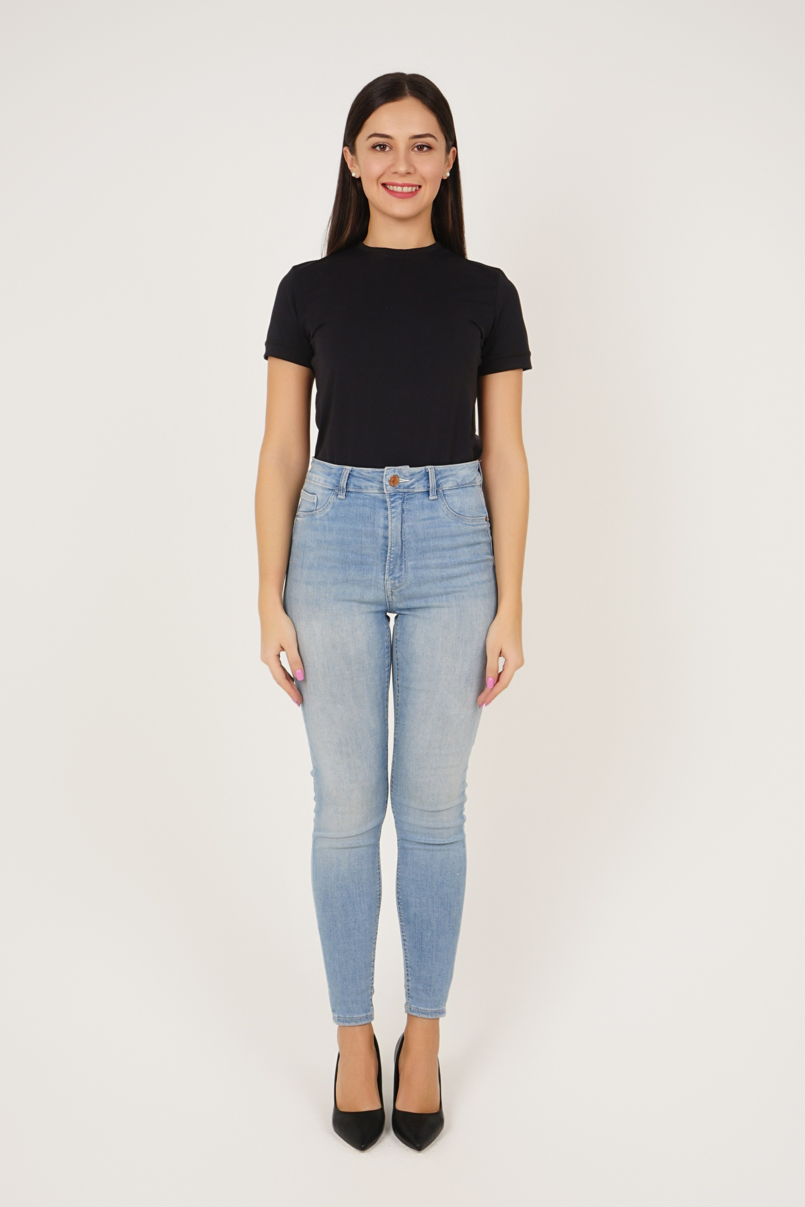 Съёмка для резюме Emirates / Etihad и др. Женский фотограф в Химках Алёна Ленёва