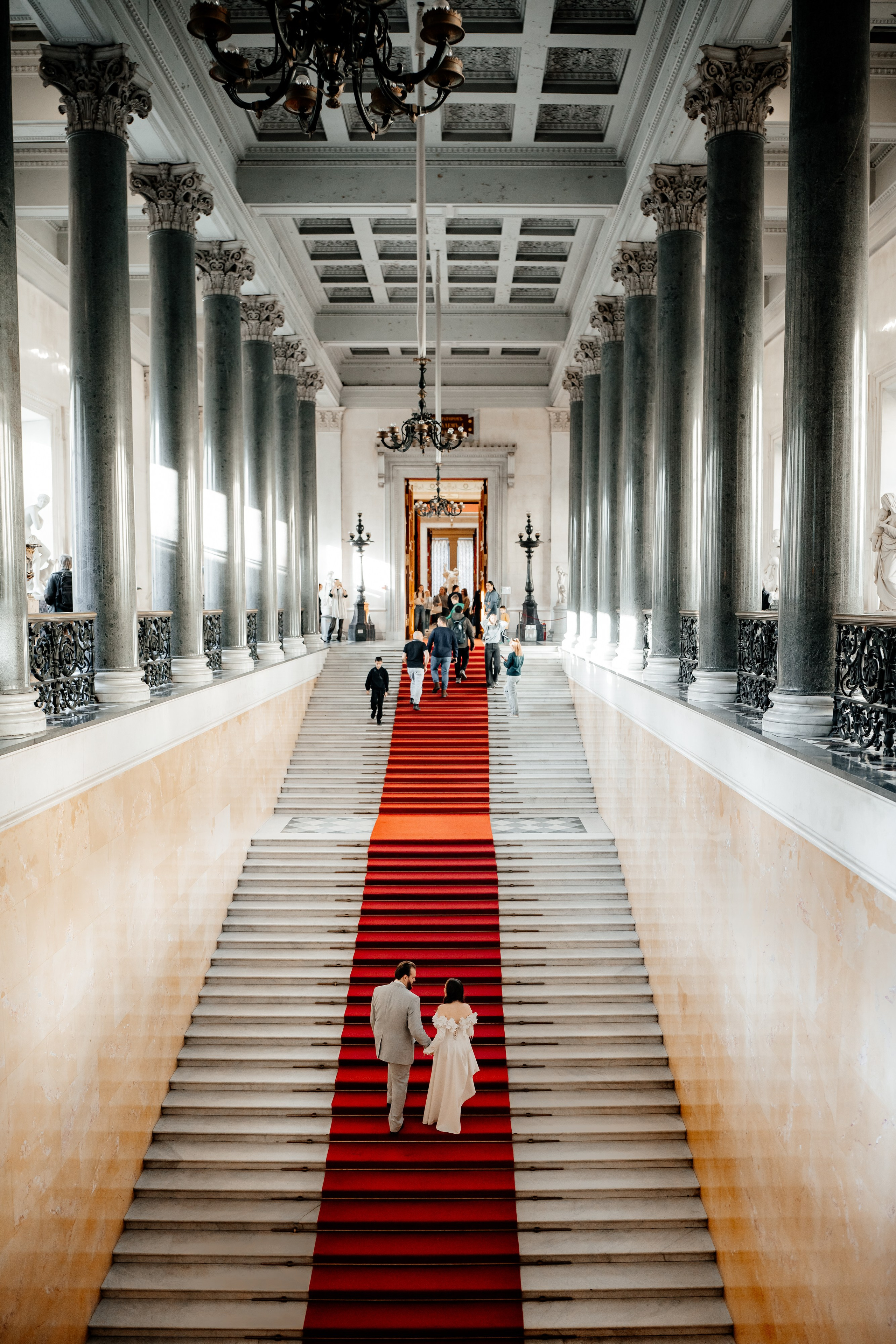 Места для фотосессии зимой в плохую погоду в Санкт-Петербурге. Свадебный фотограф Александр Невский в Санкт-Петербурге