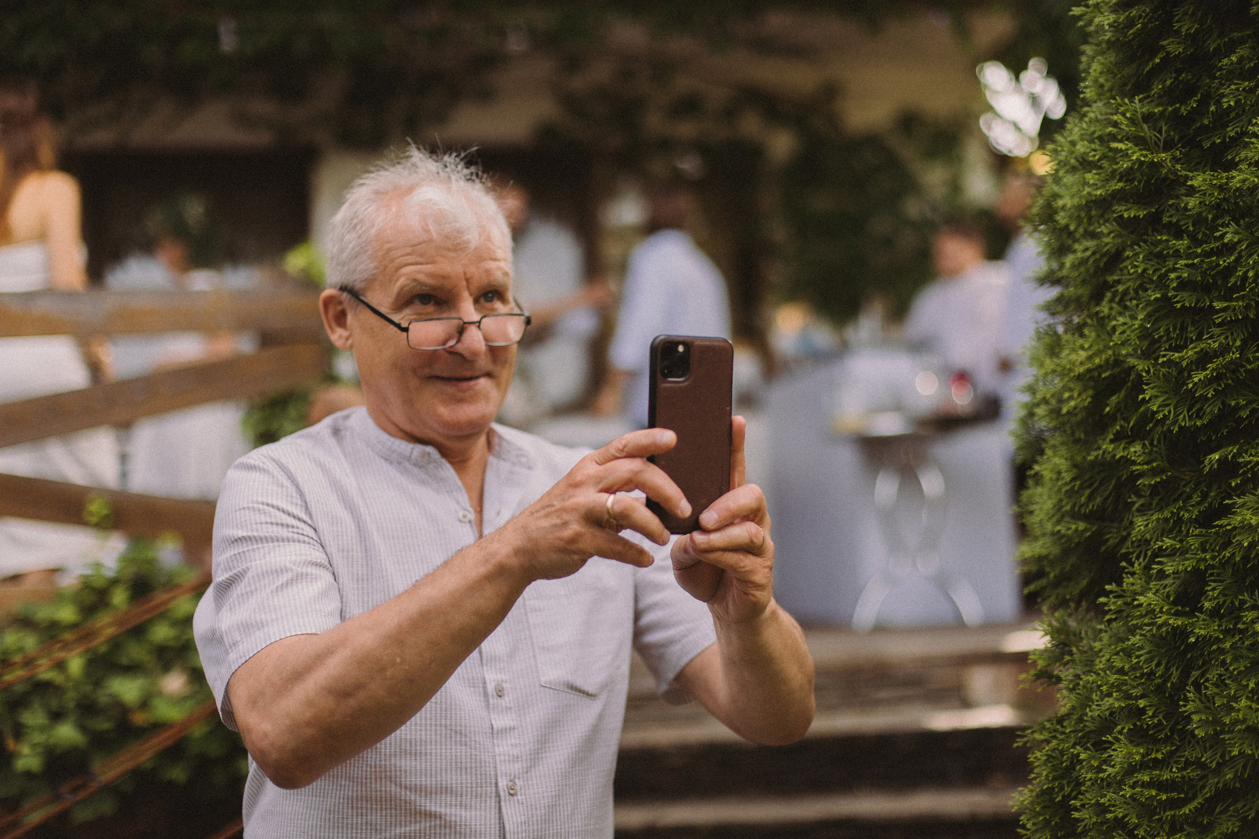 Репортажная фотосессия свадебной вечеринки в Красной поляне. Свадебный, репортажный и портретный фотограф Сочи, Краснодар. Александра Зайцева