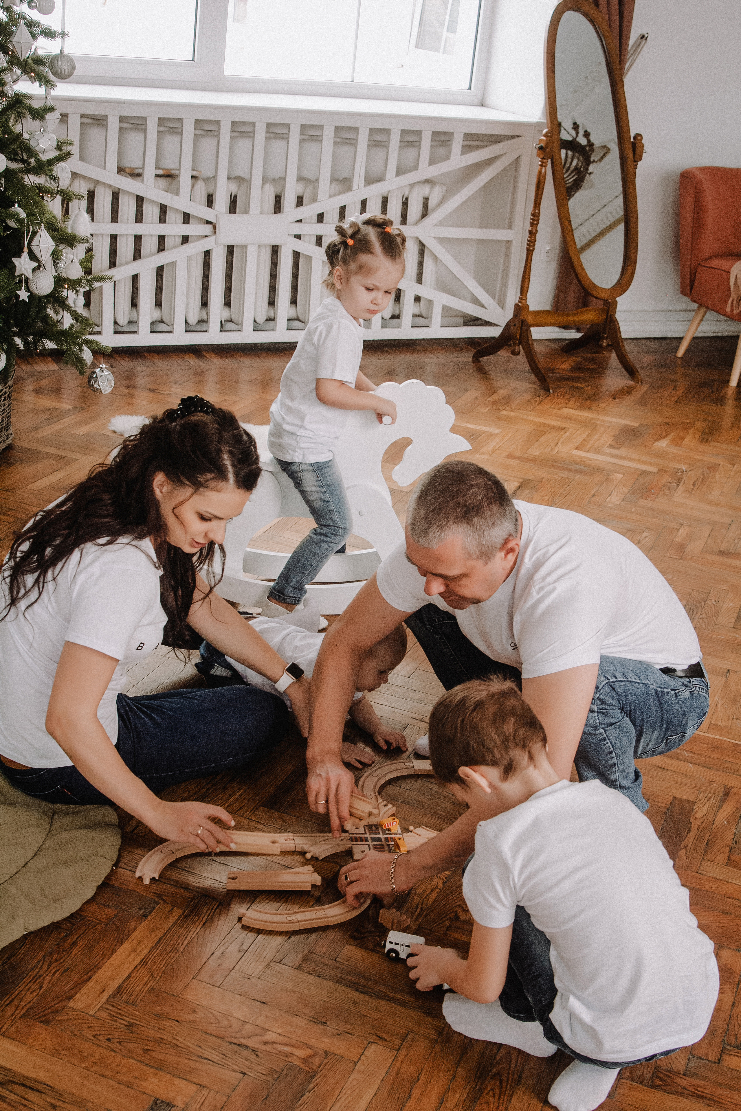 Евгения, Сергей, Ваня, Арина и Тёма. Фотограф Воронеж Варвара
