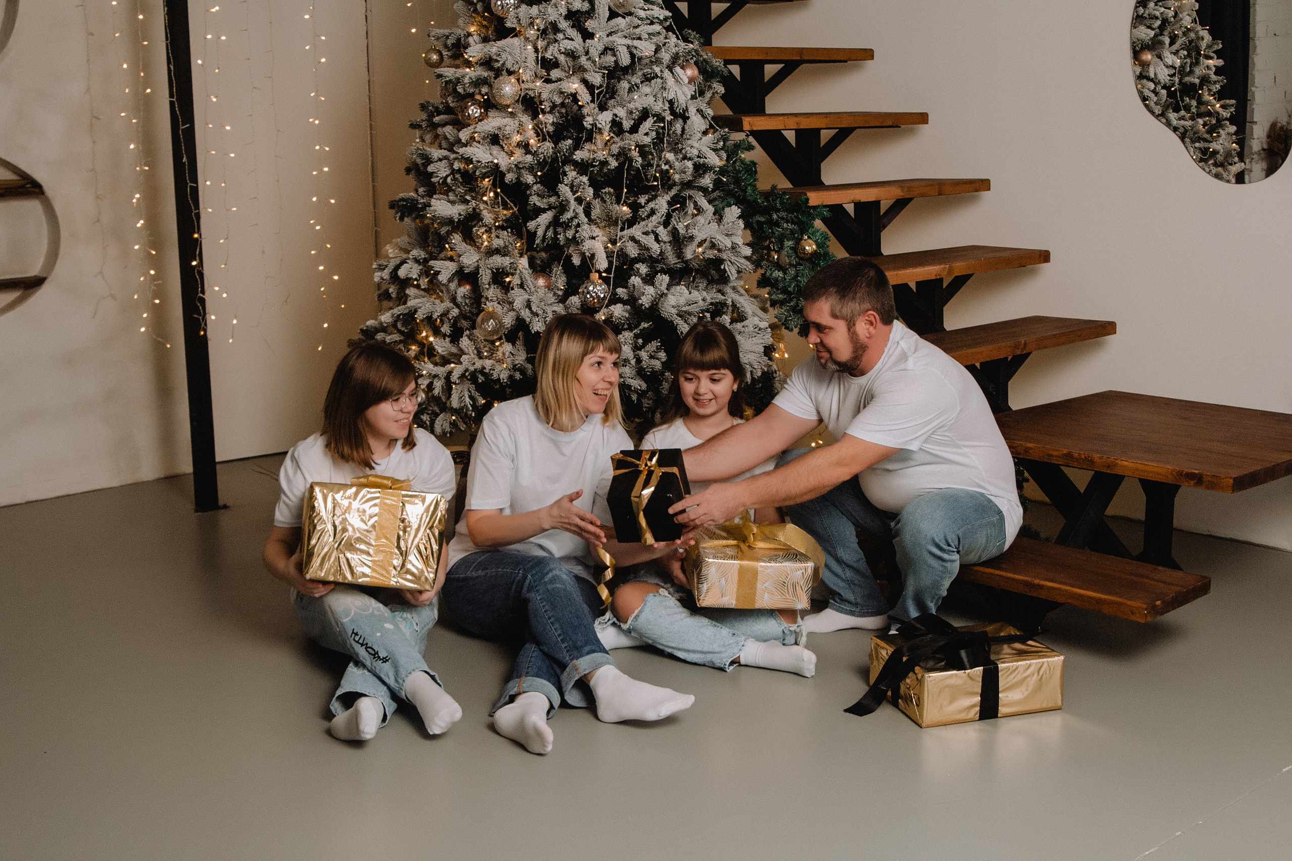 Наталья, Сергей, Лера и Наташа. Фотограф Воронеж Варвара