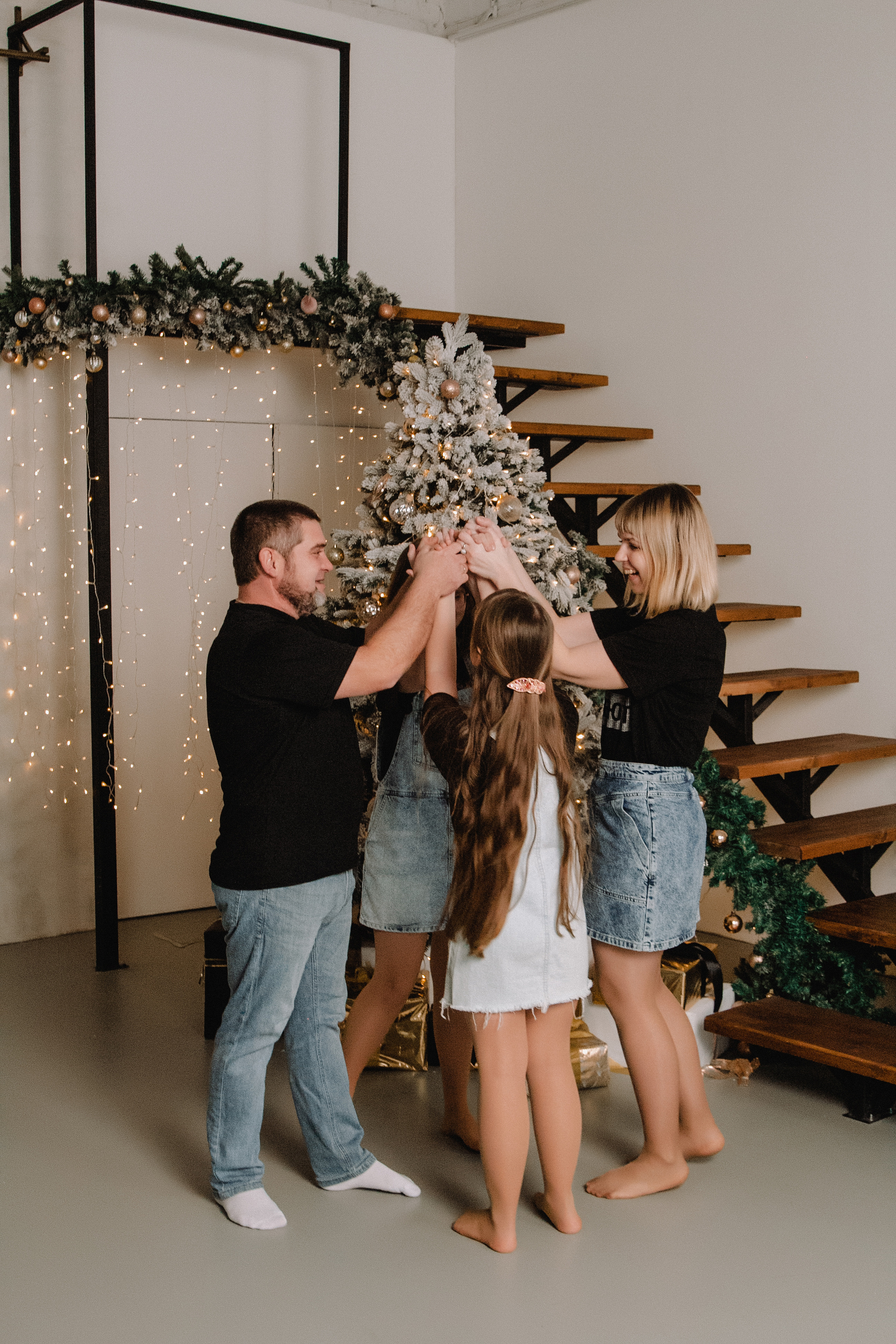 Наталья, Сергей, Лера и Наташа. Фотограф Воронеж Варвара