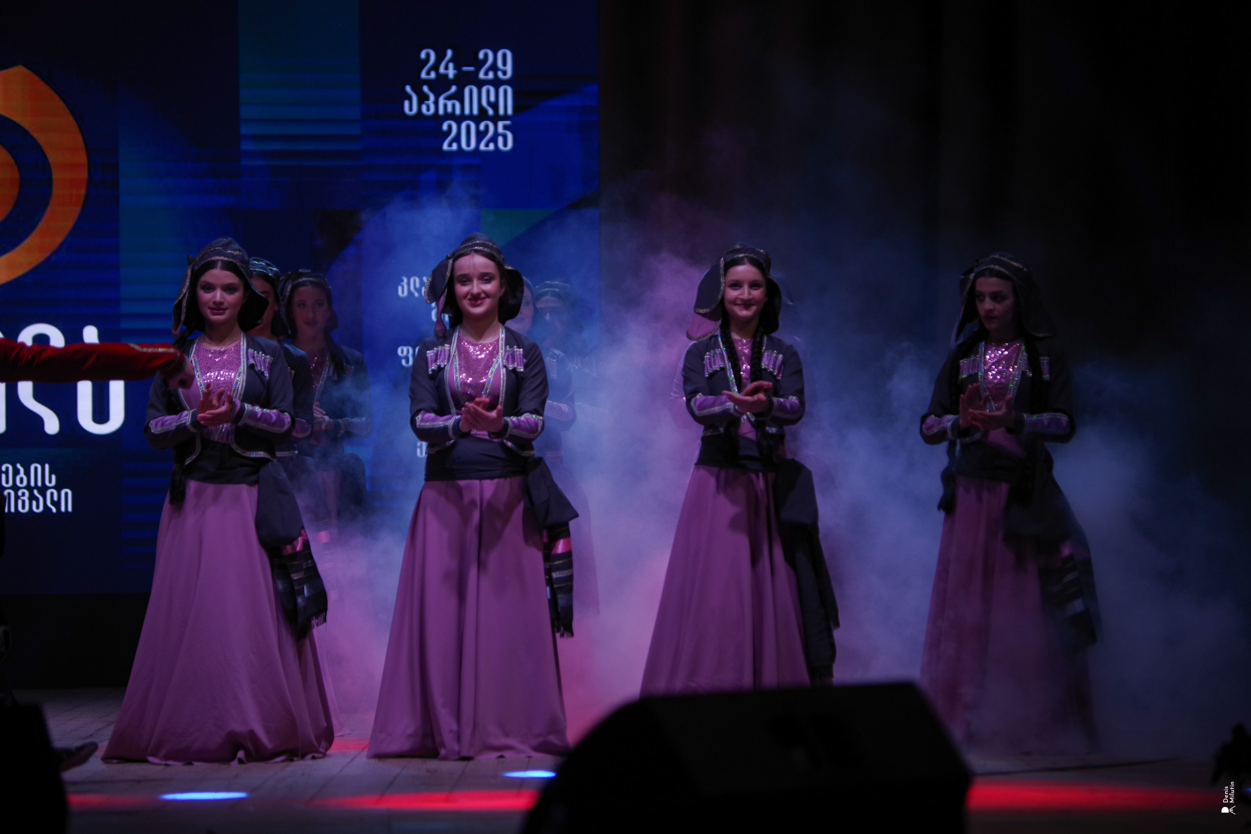 Танцы в Хоби. Портретный фотограф Денис Милютин