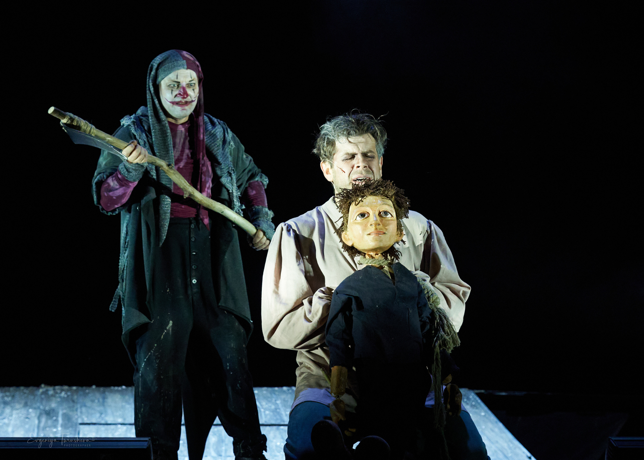 Человек, который смеется. Фотограф Евгения Турушева