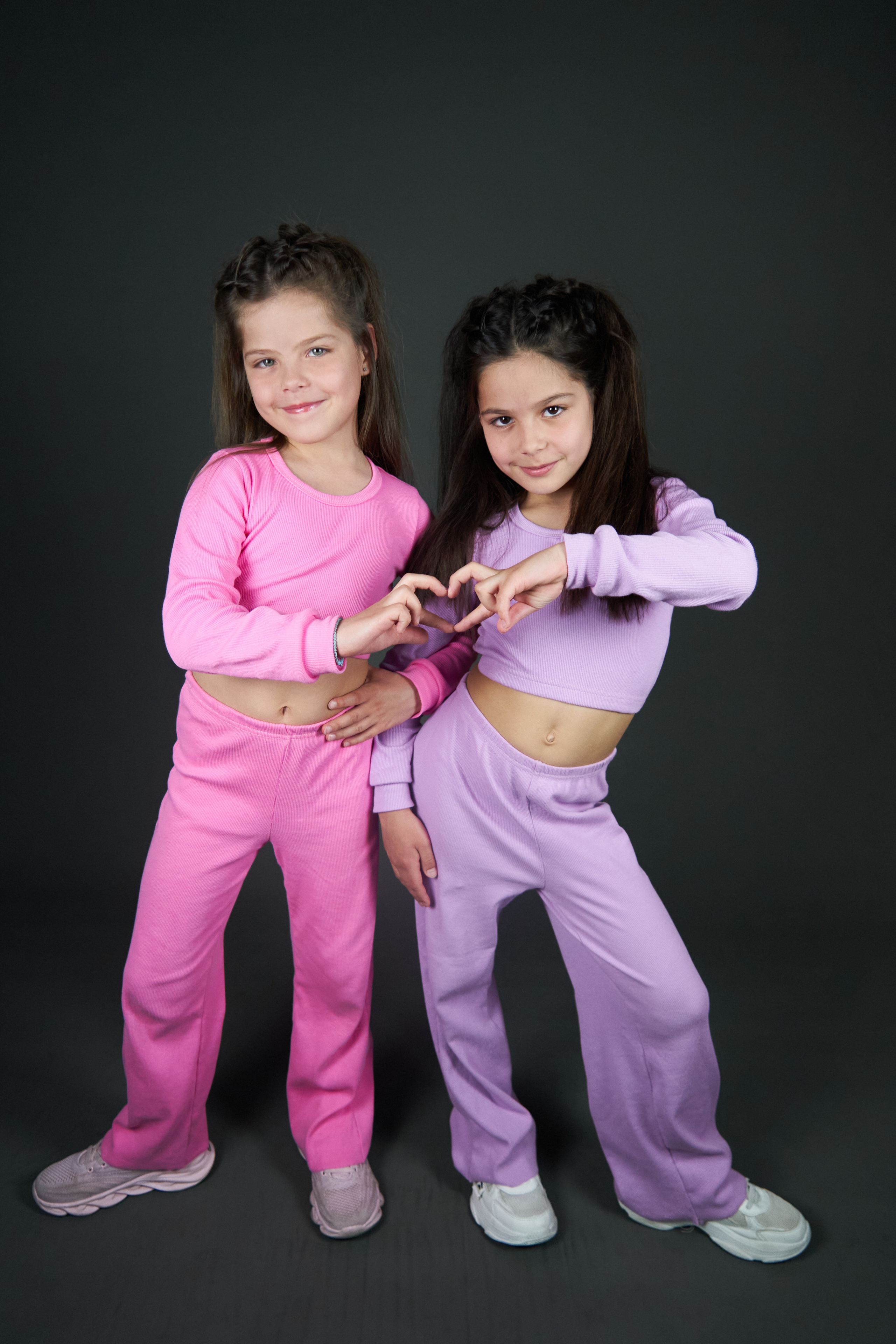 Сестры Яся и Тая. Фотограф Евгения Турушева