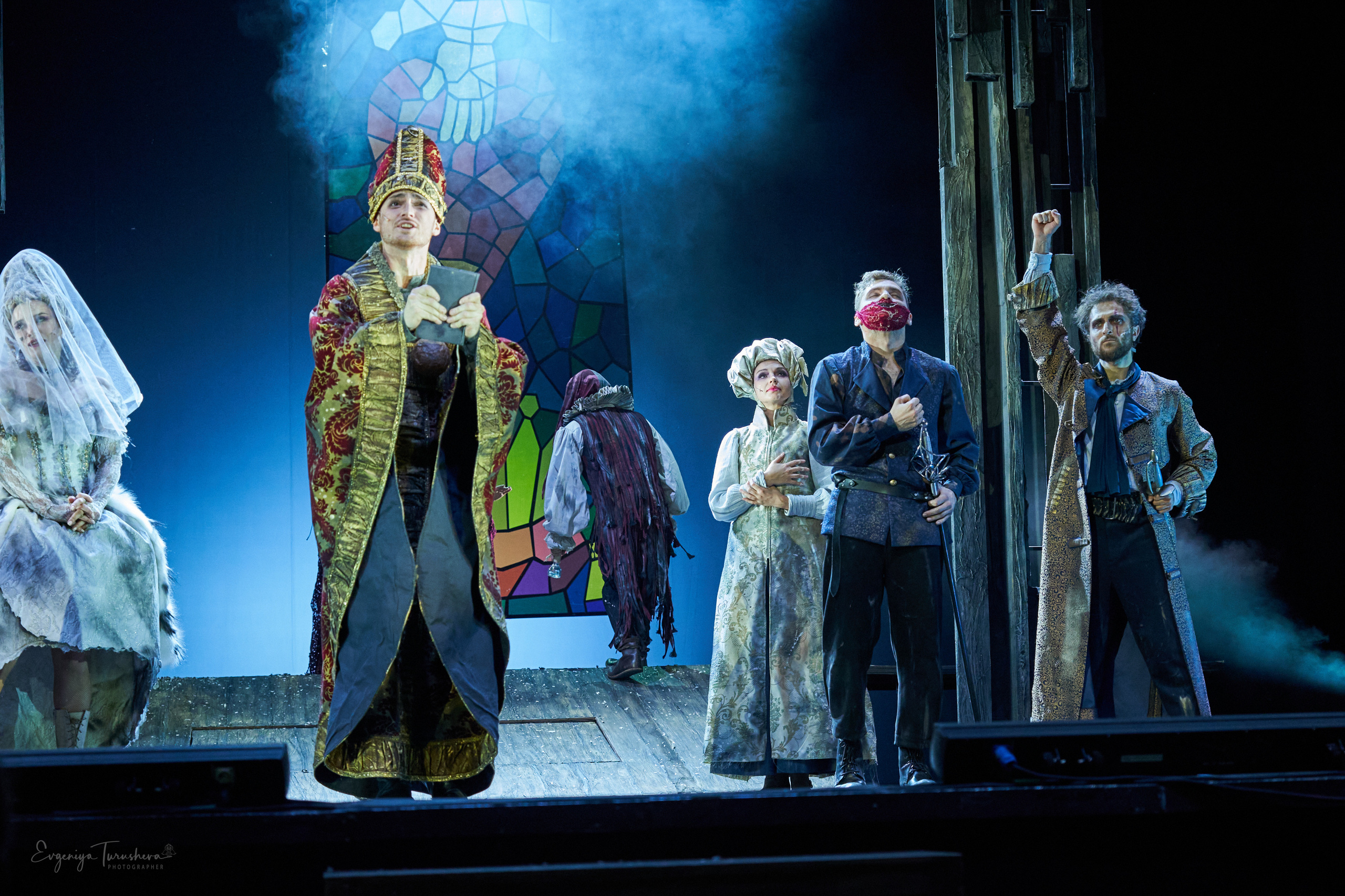 Человек, который смеется. Фотограф Евгения Турушева