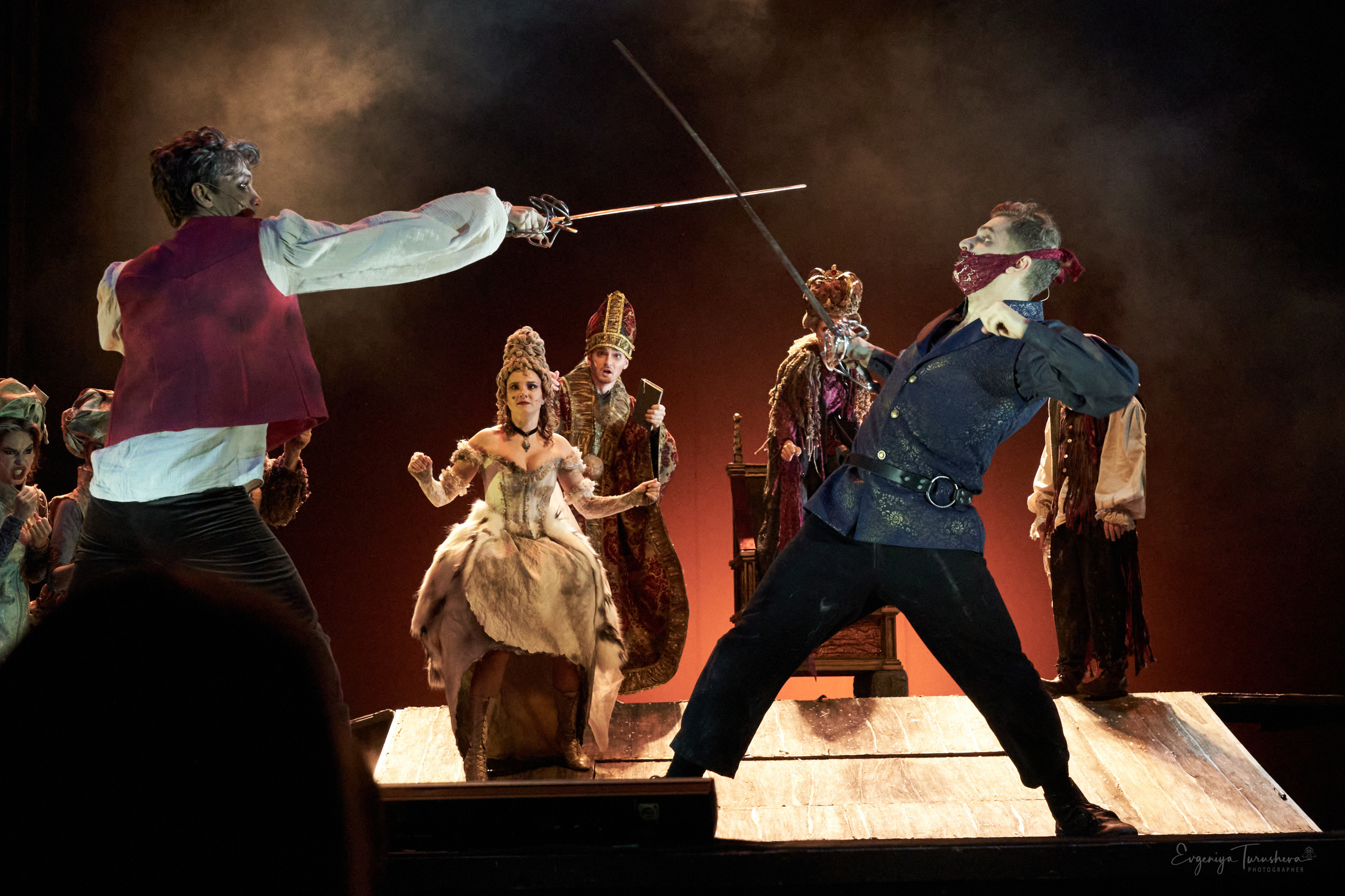 Человек, который смеется. Фотограф Евгения Турушева