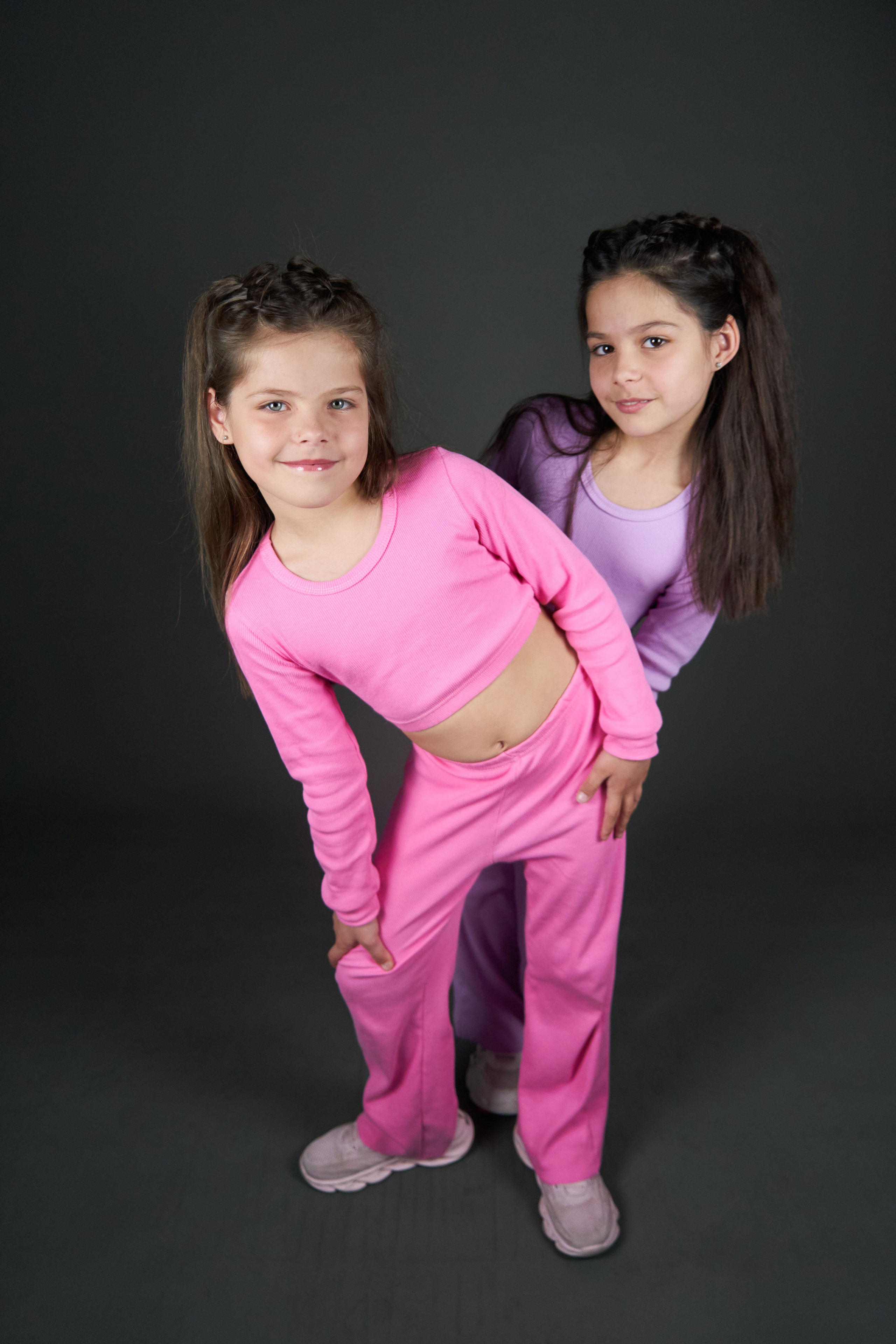 Сестры Яся и Тая. Фотограф Евгения Турушева