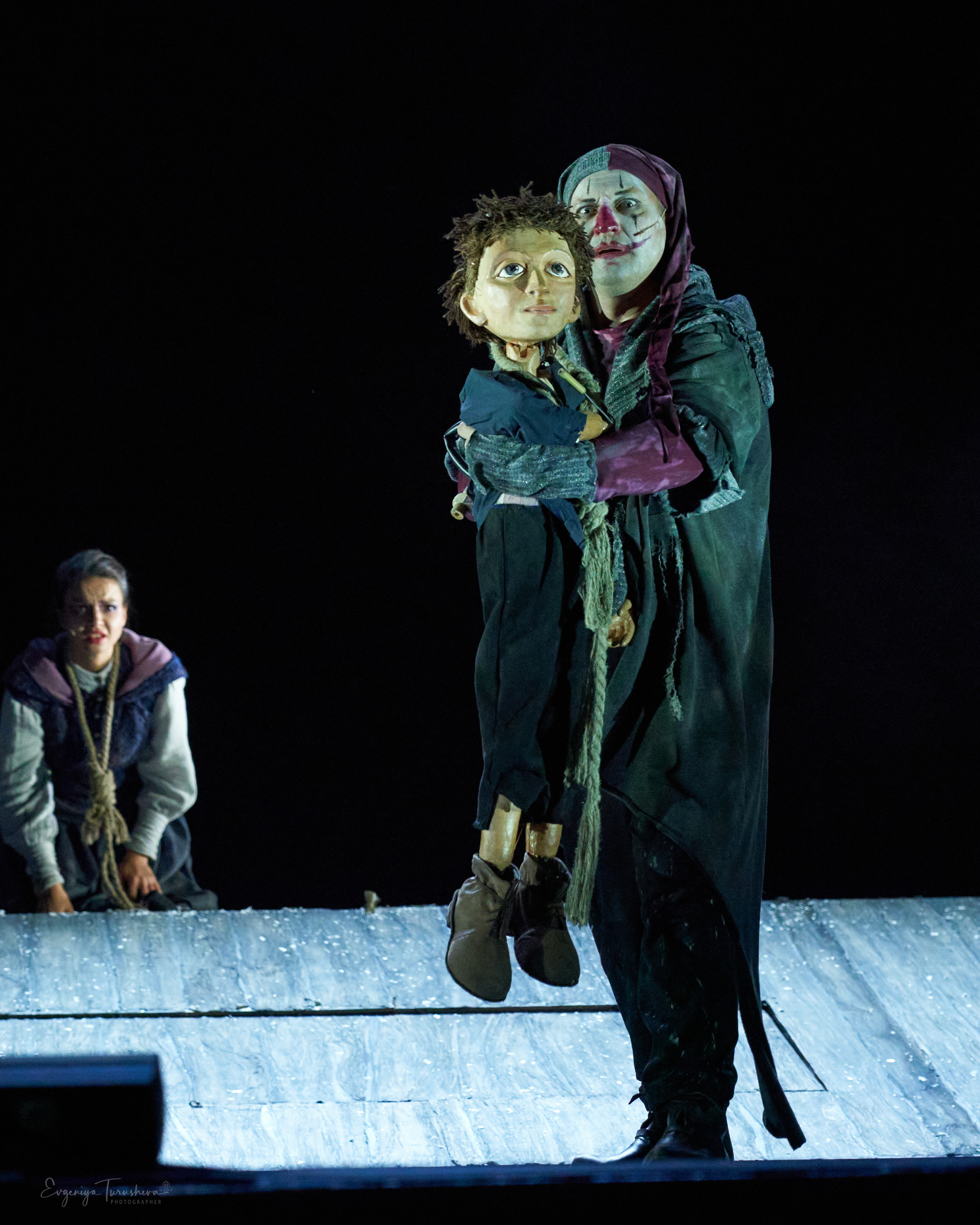 Человек, который смеется. Фотограф Евгения Турушева