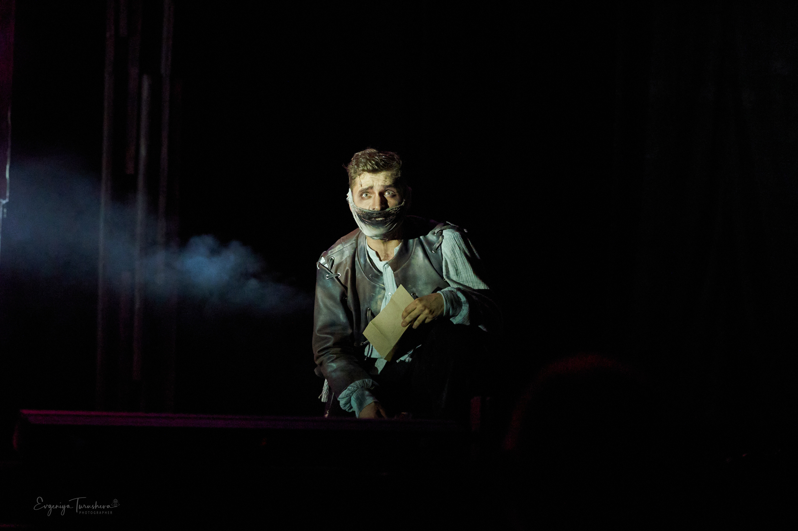 Человек, который смеется. Фотограф Евгения Турушева