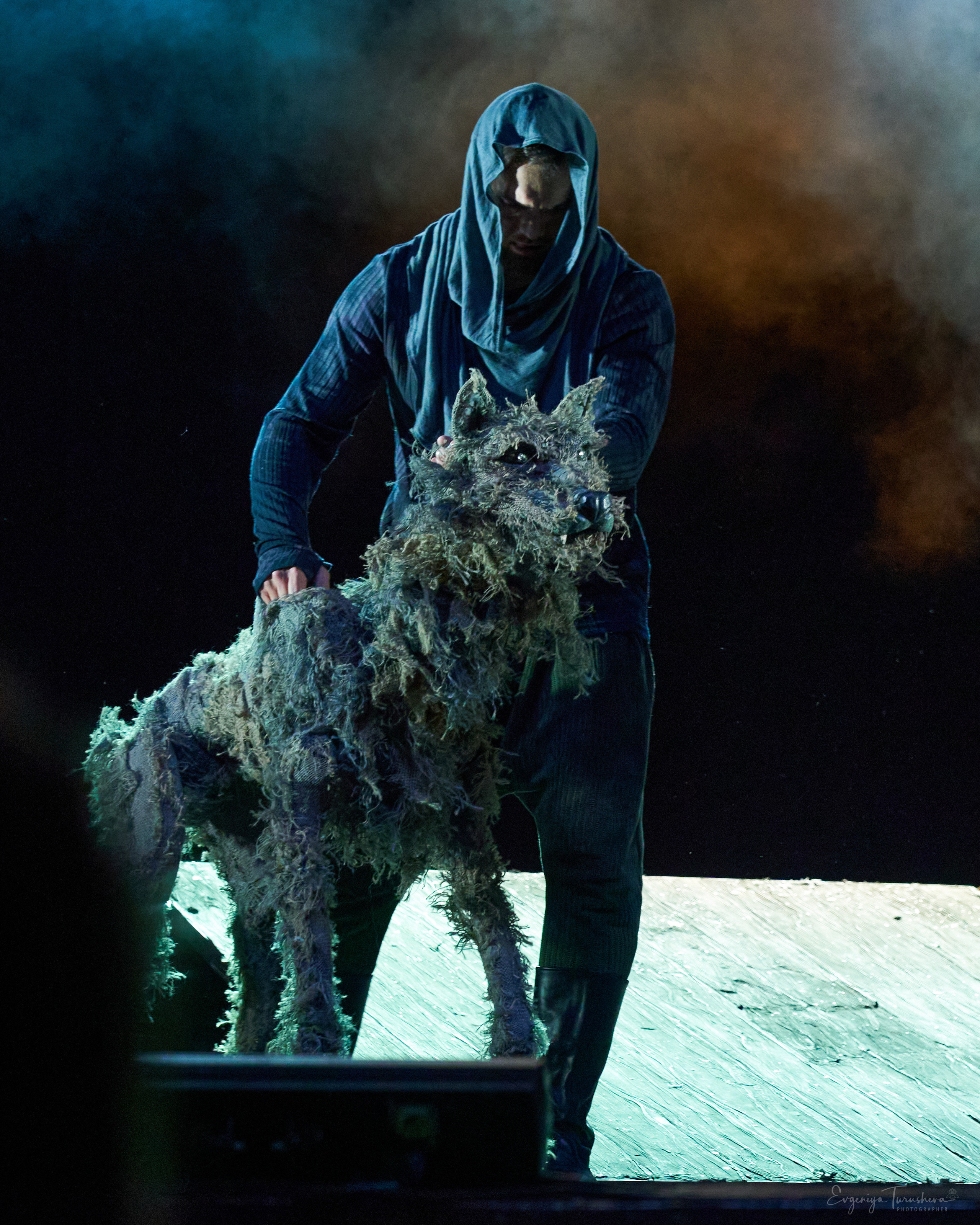 Человек, который смеется. Фотограф Евгения Турушева