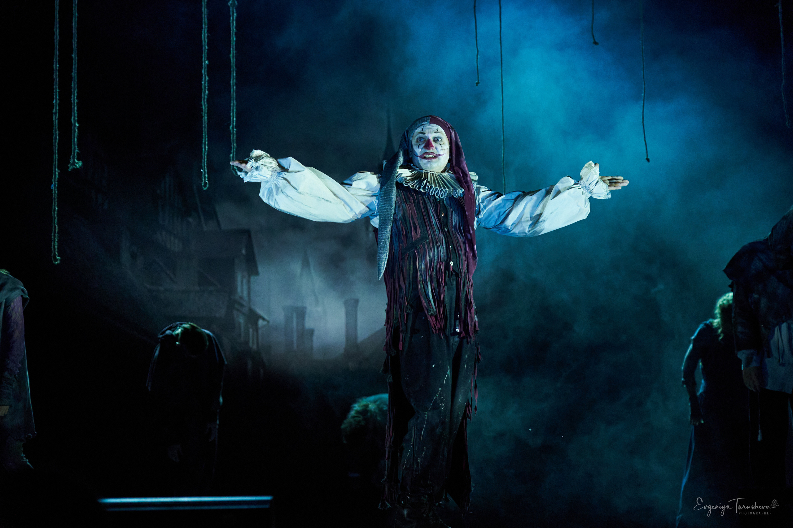 Человек, который смеется. Фотограф Евгения Турушева