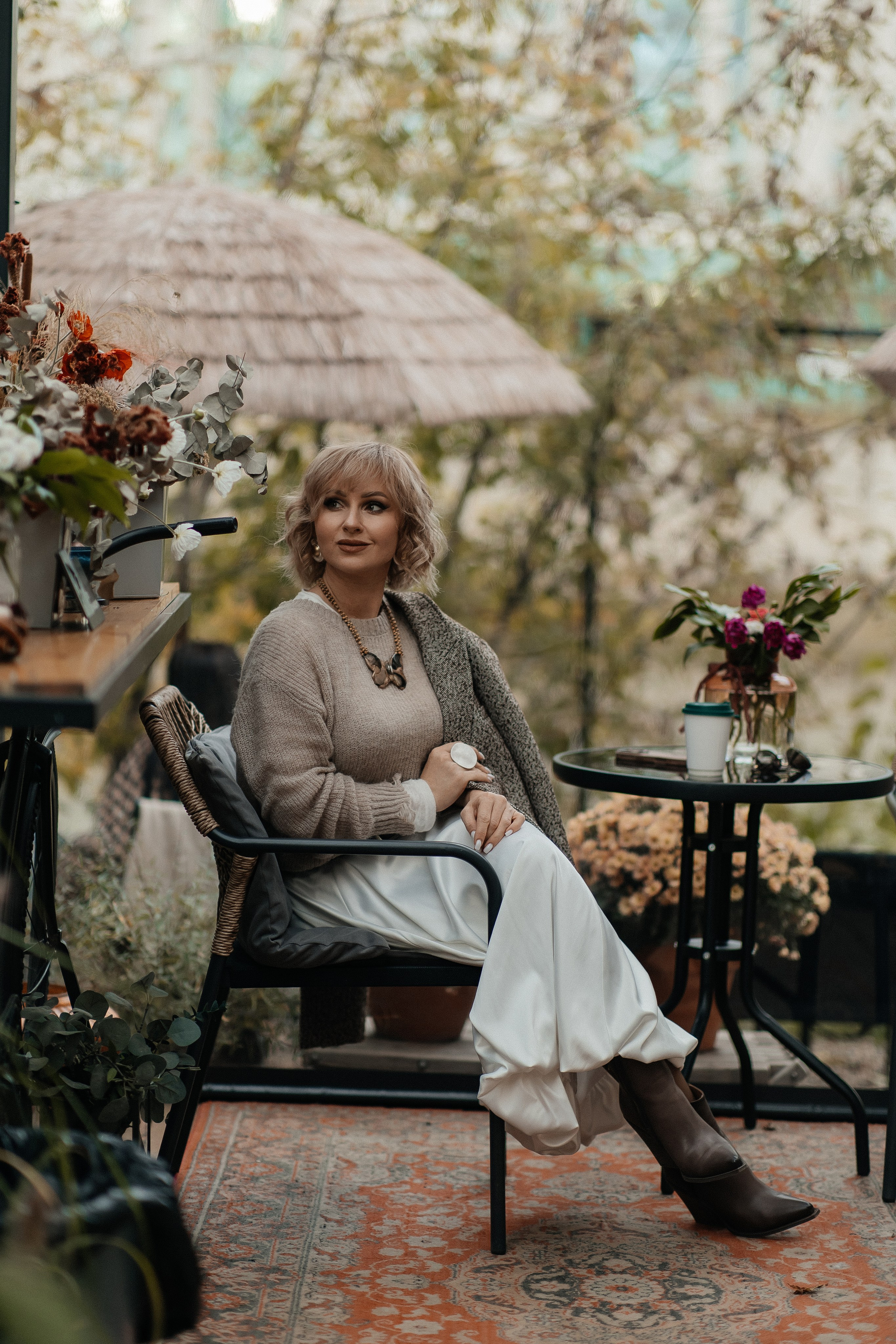 Маша и осень