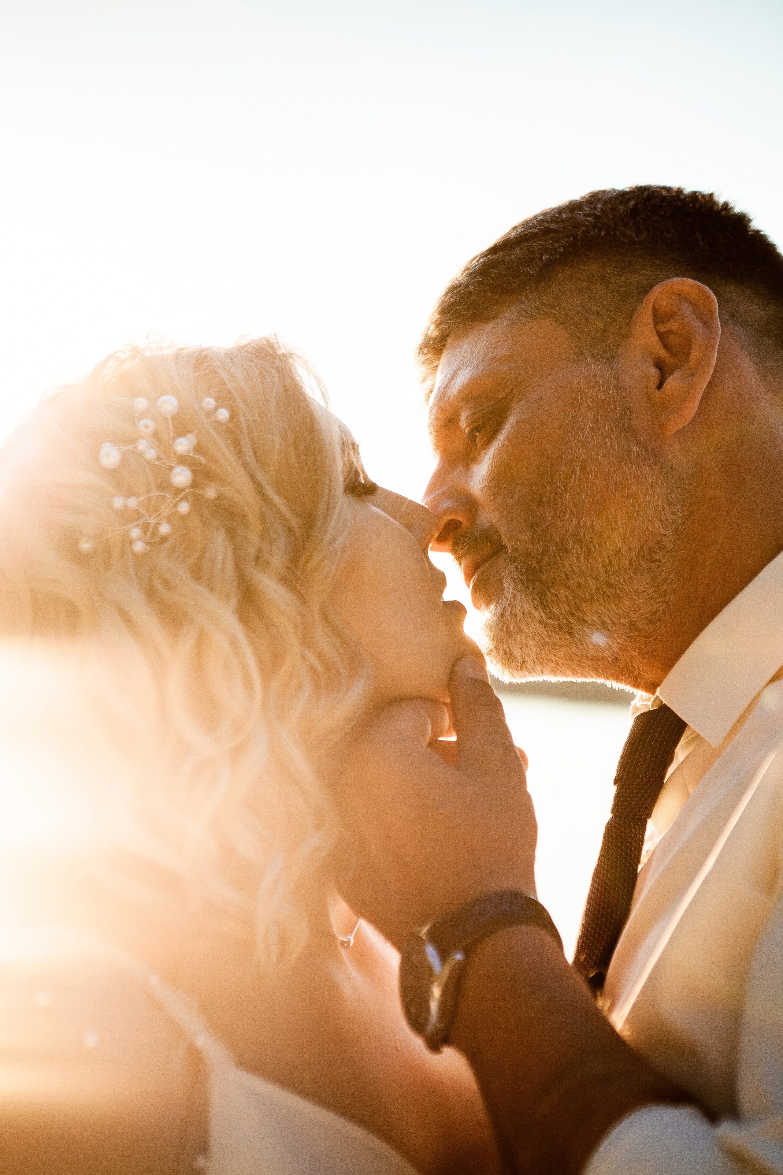 Фотосессия молодоженов на пляже Рублево. Фотограф Ольга Ефремова