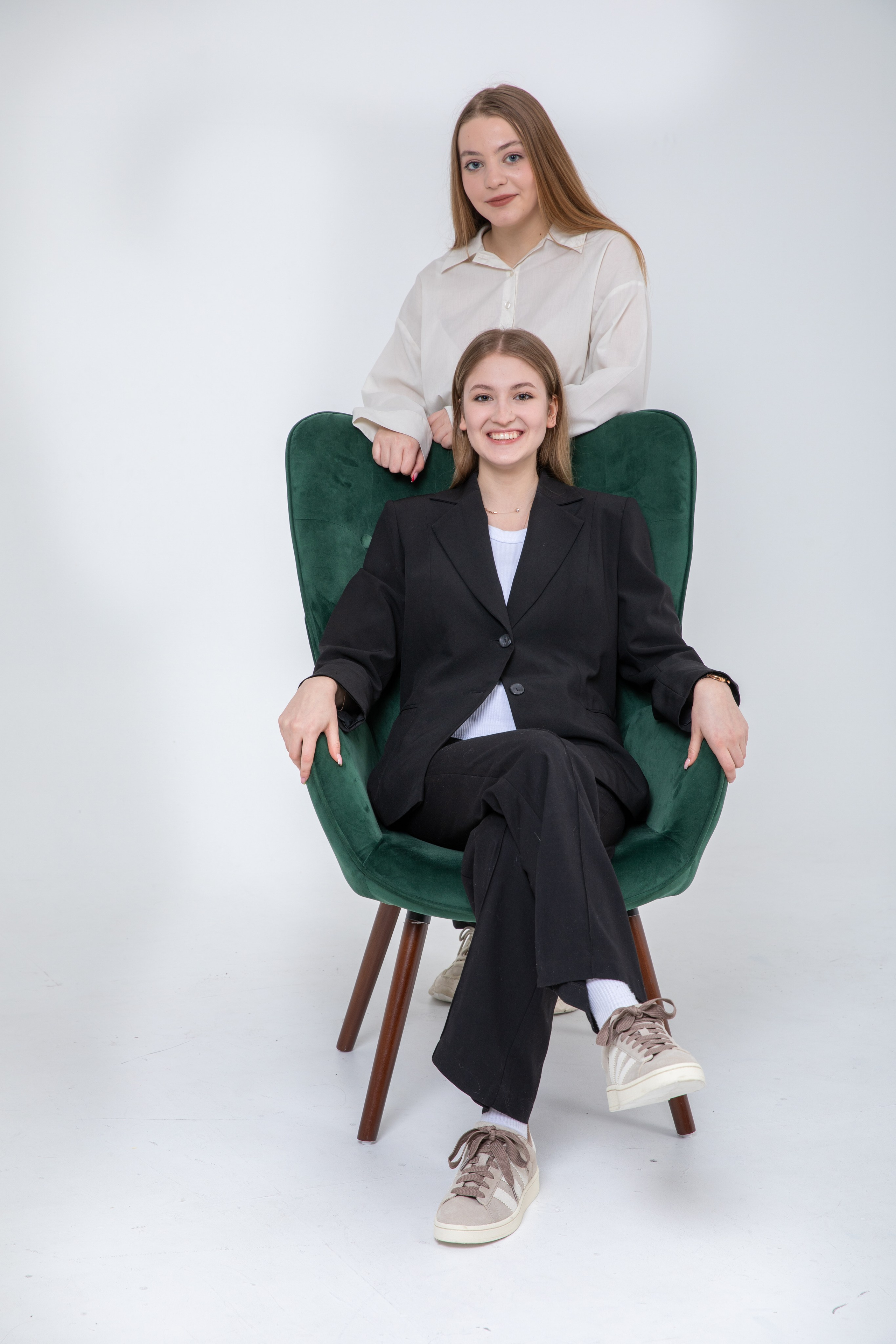 Студийные съемки школьников. Школьный и детский фотограф в Южно-Сахалинске Анастасия Лескова