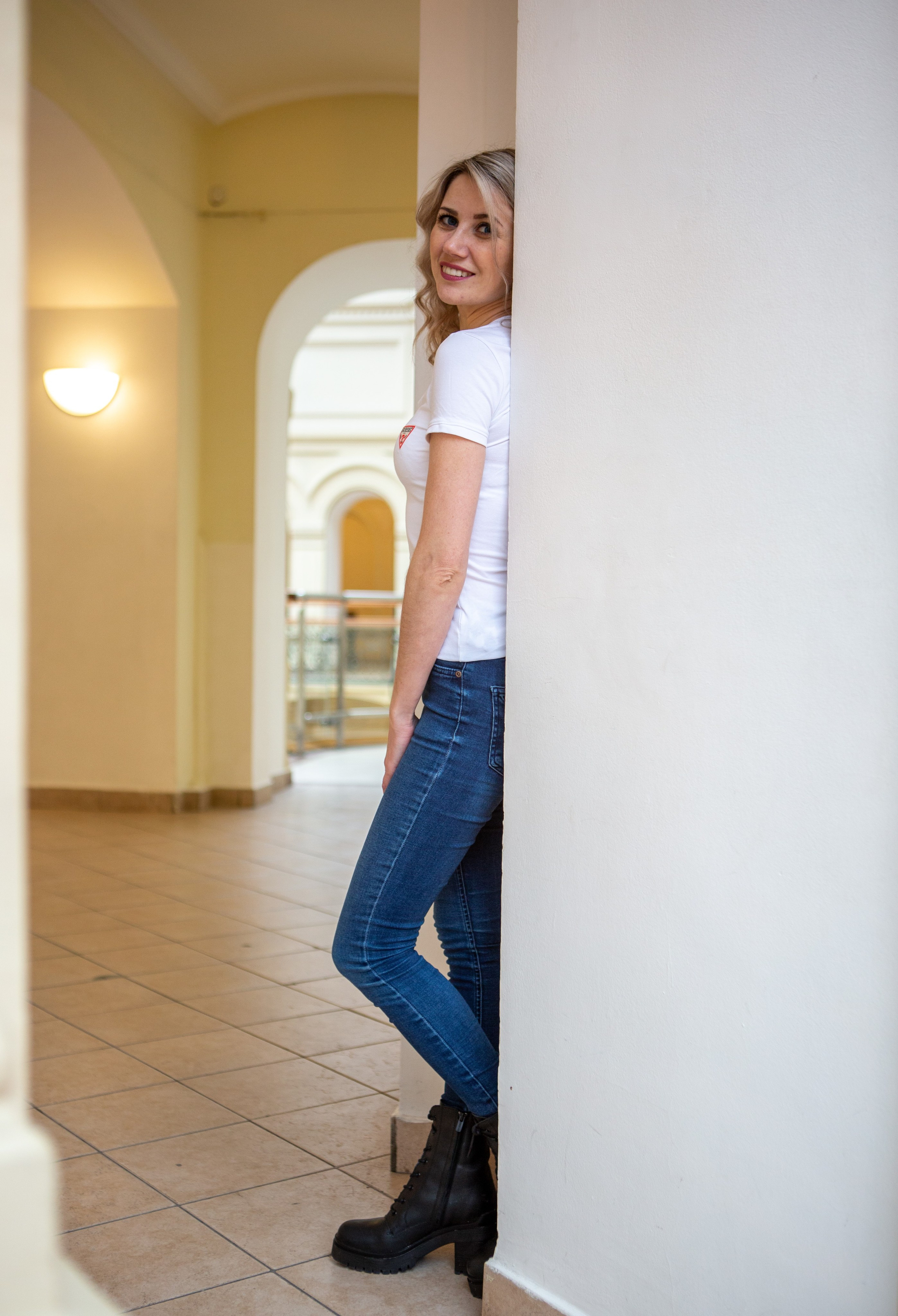 Виктория. Январская фотосессия в ГУМе. Репортажный, семейный, свадебный, портретный фотограф