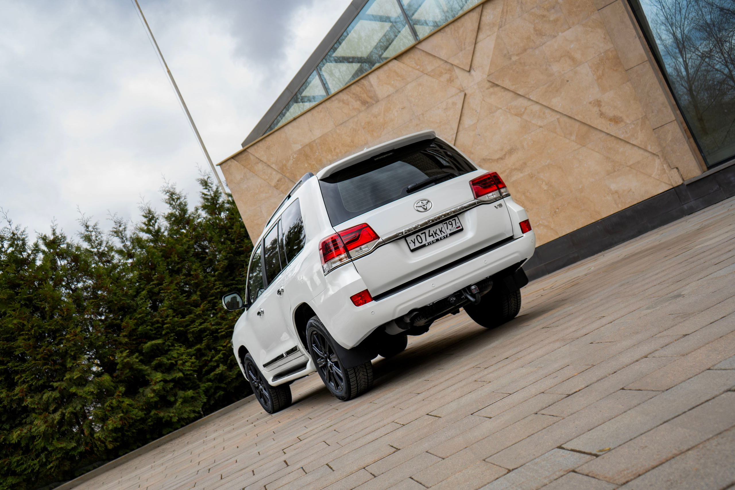 Toyota Land Cruzer 200