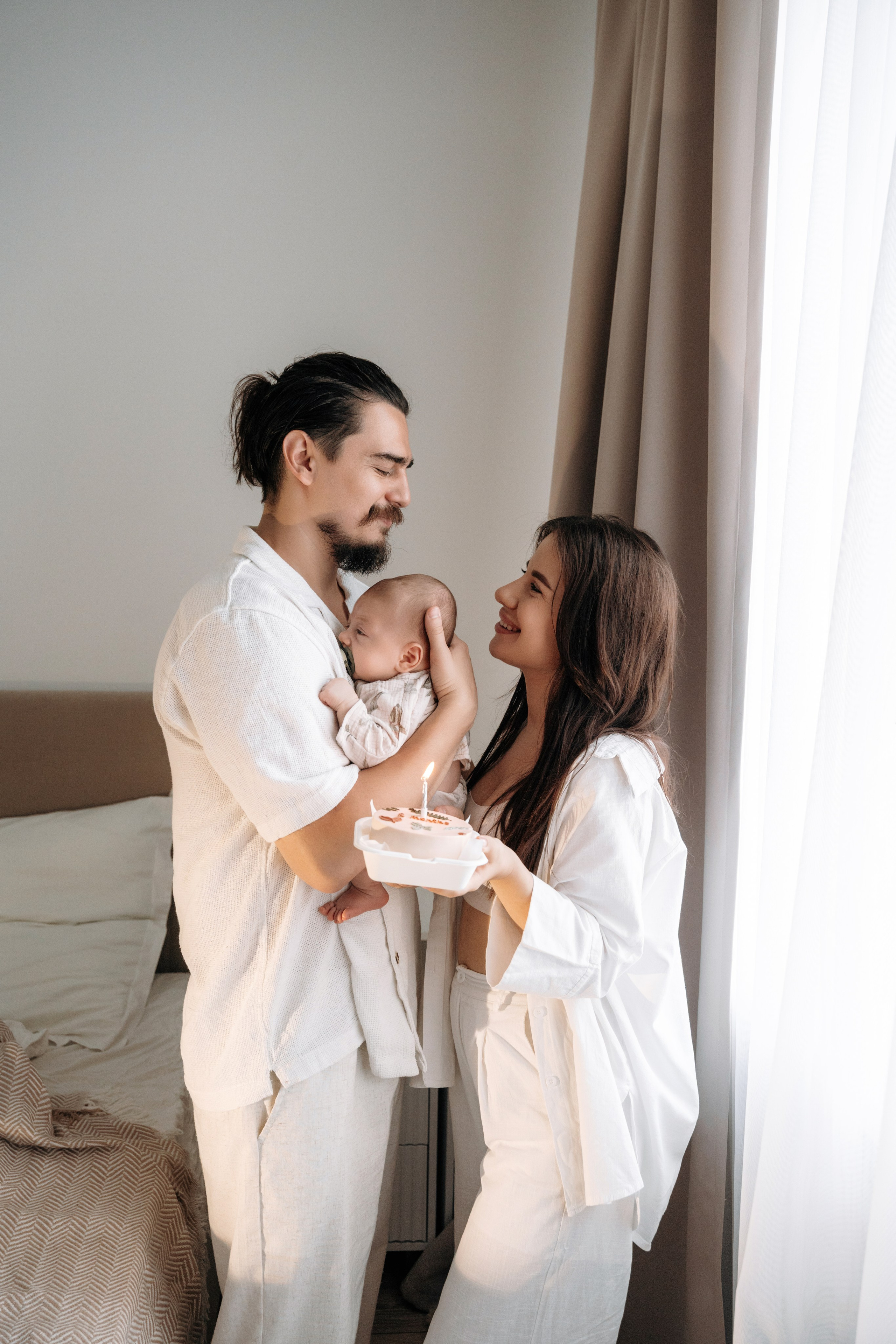 Малыш Марс дома с родителями. Семейный и свадебный фотограф в Ульяновске Арина Авдеева