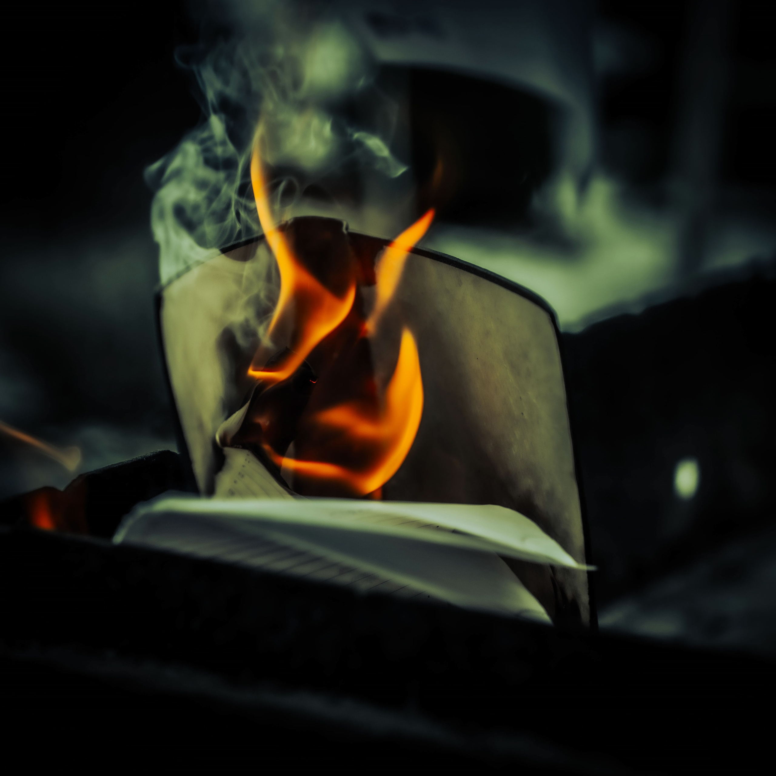 Burn, burn brighter. Polypolarphotography