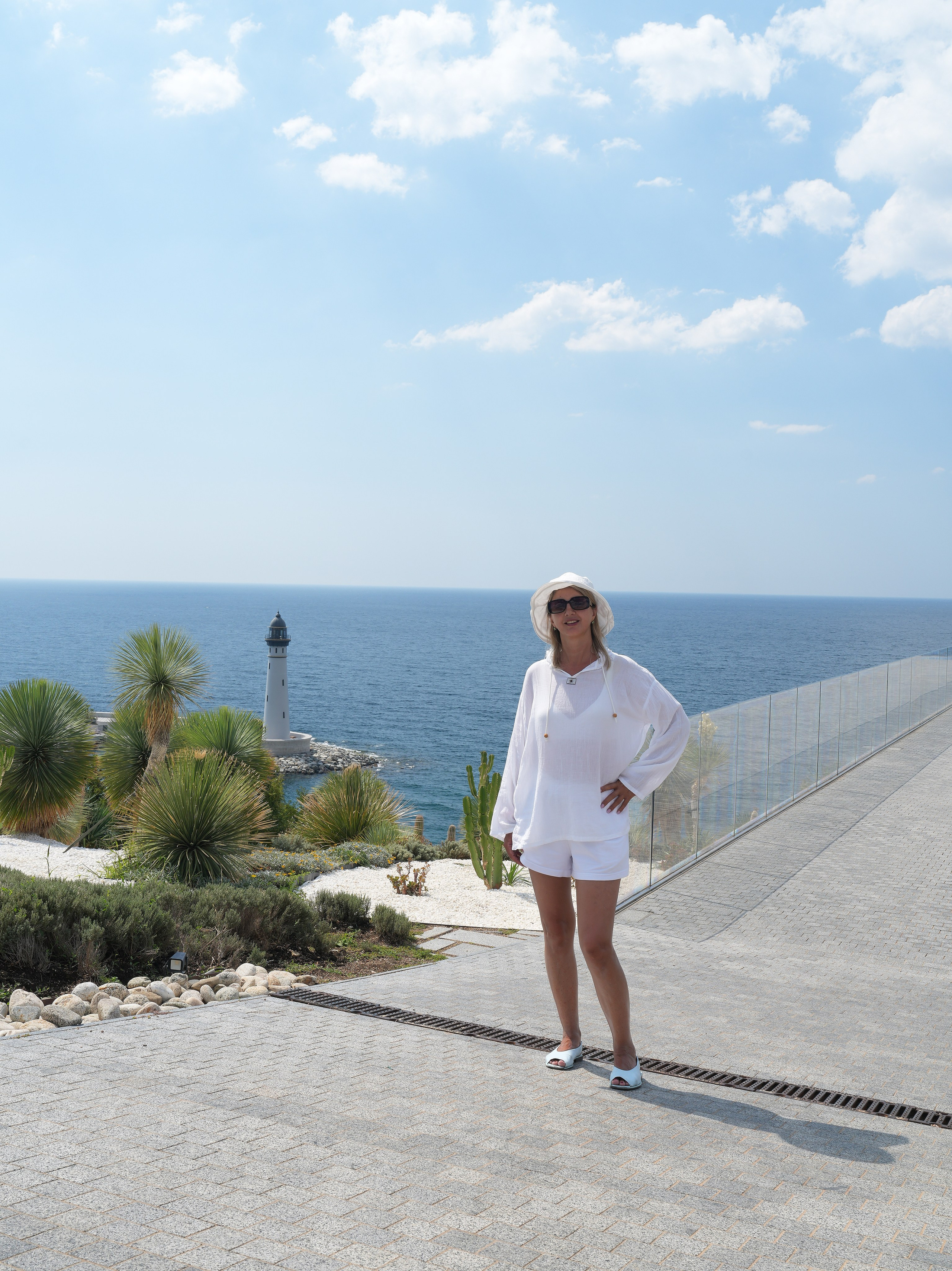 Семейная прогулка 4 человека. Свадебный фотограф Виктория Роса